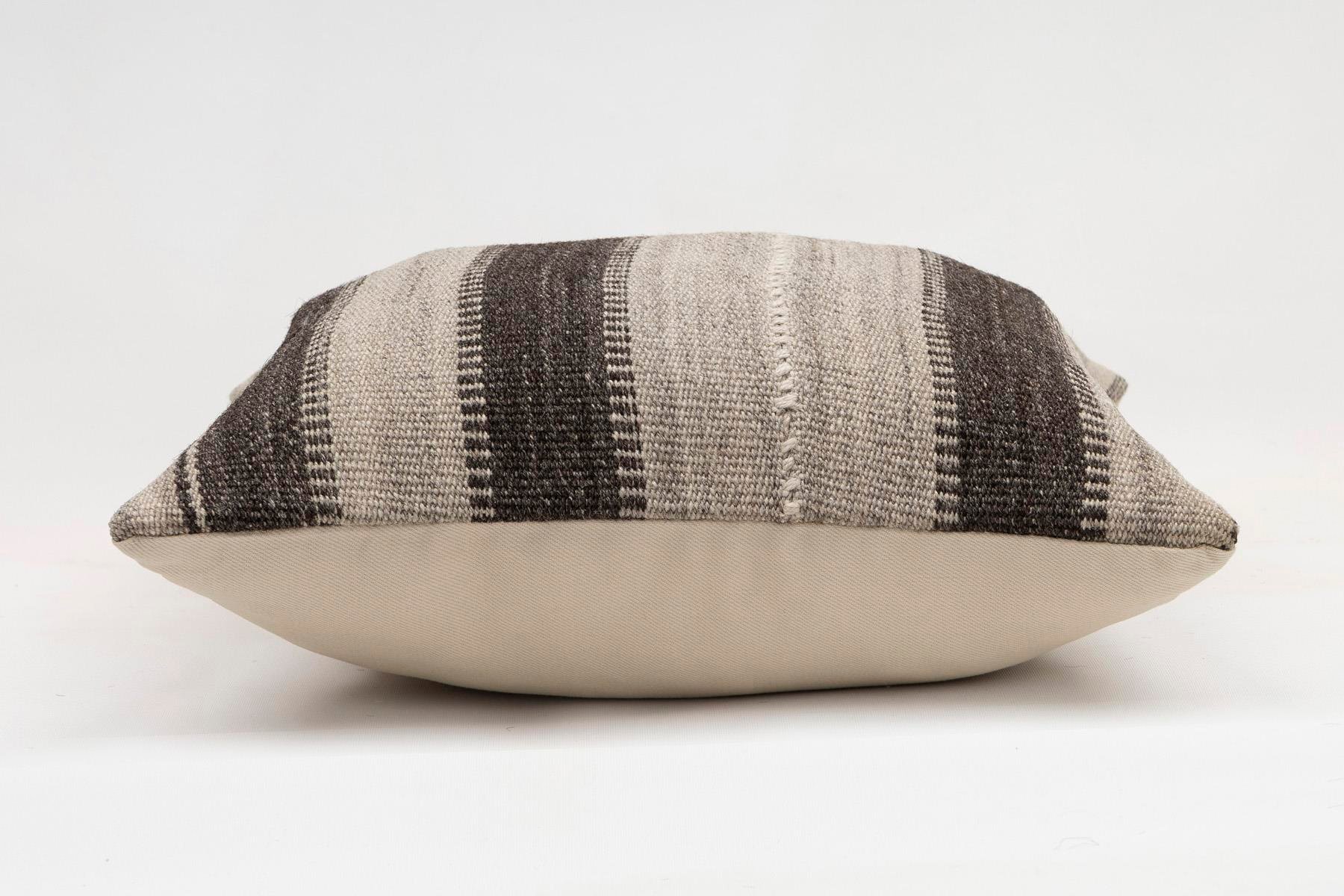 16x16 inches (40x40 cm) Kilim Pillow | KILIM WHOLESALE - Vintage Handmade Pillows - Vintage Handmade Kilim Rugs - It is 100% wool. Artistic and historical rugs. Old handwoven rugs. - Online hand woven rugs and kilim cushions sales. Shipping to a