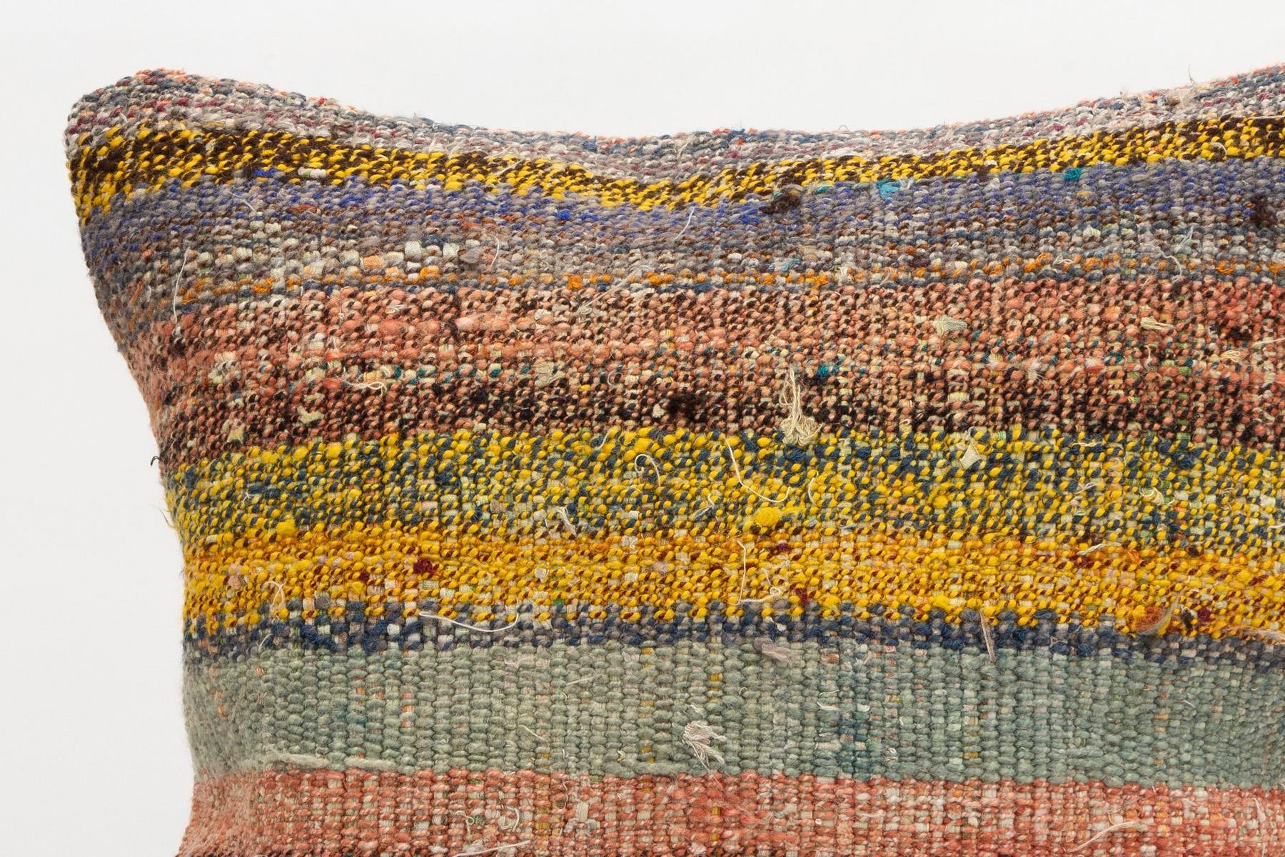 16x16 inches (40x40 cm) Kilim Pillow | KILIM WHOLESALE - Vintage Handmade Pillows - Vintage Handmade Kilim Rugs - It is 100% wool. Artistic and historical rugs. Old handwoven rugs. - Online hand woven rugs and kilim cushions sales. Shipping to a