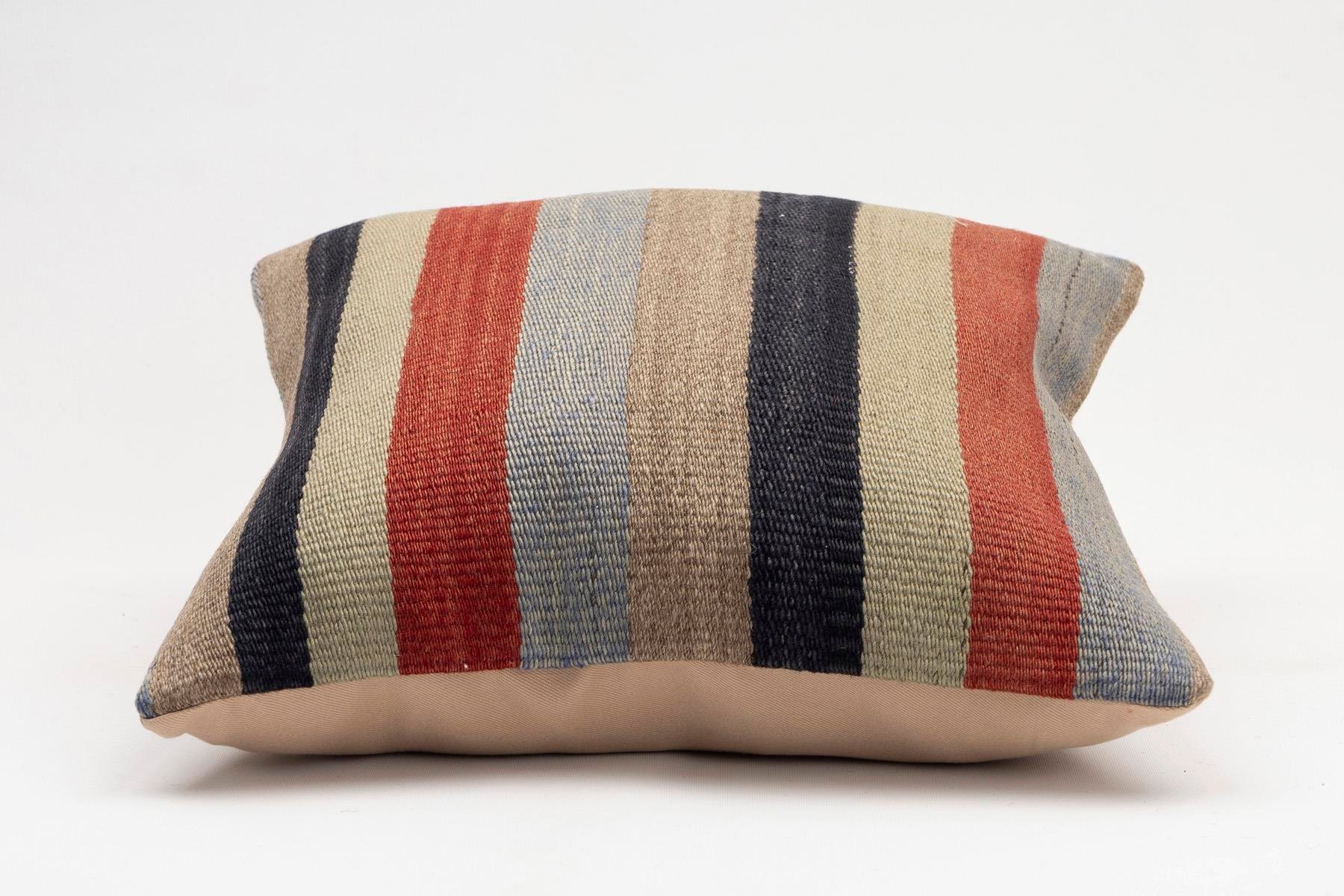 16x16 inches (40x40 cm) Kilim Pillow | KILIM WHOLESALE - Vintage Handmade Pillows - Vintage Handmade Kilim Rugs - It is 100% wool. Artistic and historical rugs. Old handwoven rugs. - Online hand woven rugs and kilim cushions sales. Shipping to a