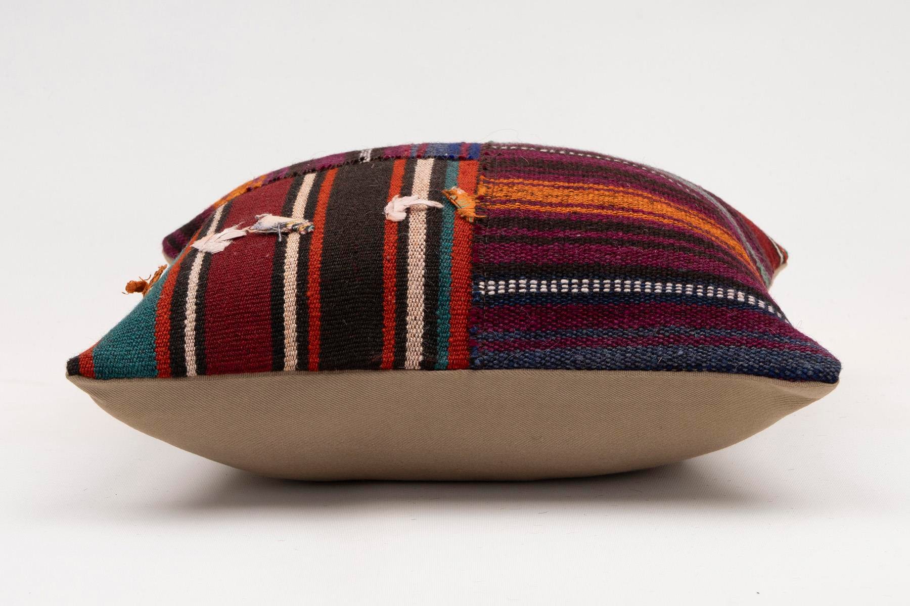 16x16 inches (40x40 cm) Kilim Pillow | KILIM WHOLESALE - Vintage Handmade Pillows - Vintage Handmade Kilim Rugs - It is 100% wool. Artistic and historical rugs. Old handwoven rugs. - Online hand woven rugs and kilim cushions sales. Shipping to a