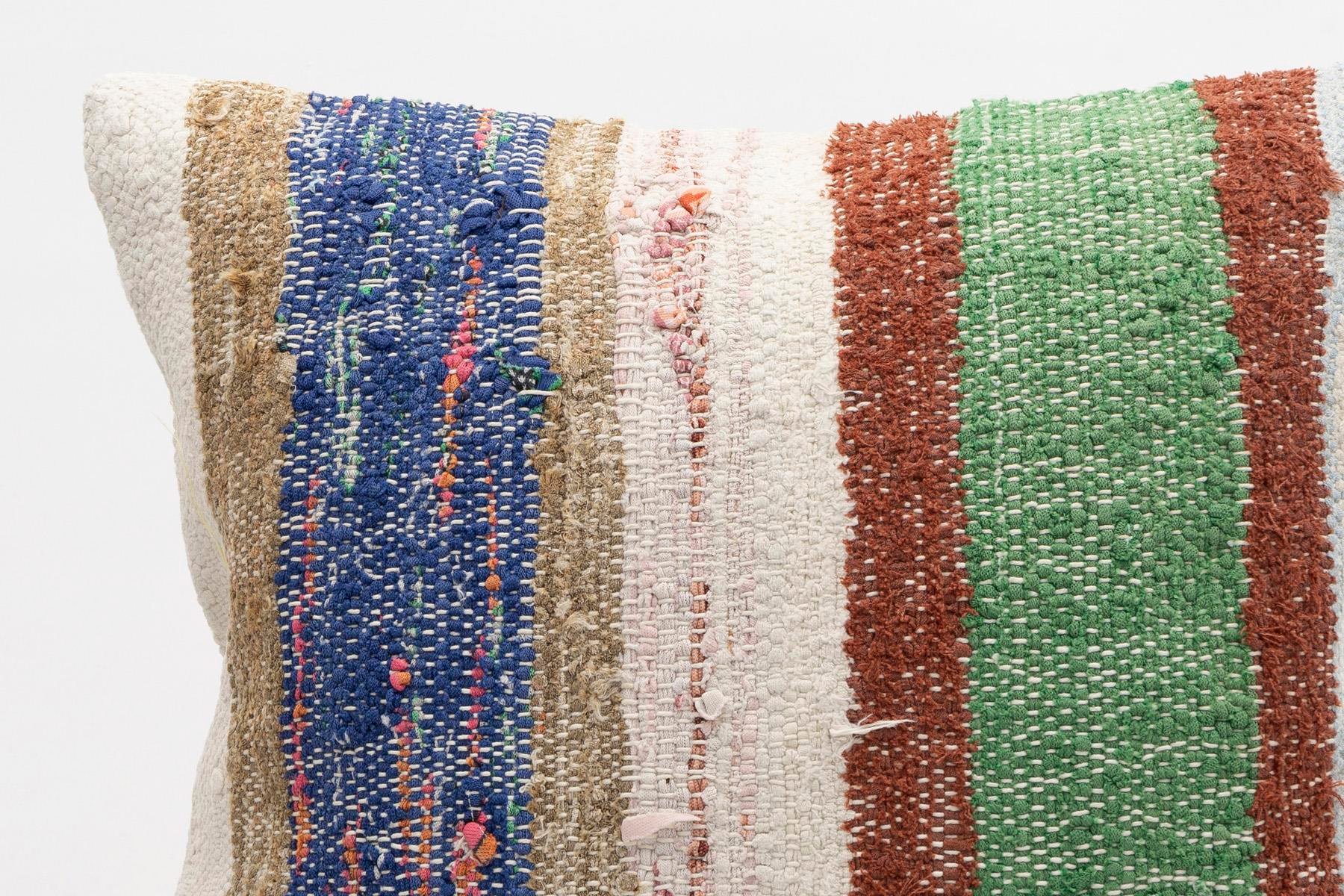 16x16 inches (40x40 cm) Kilim Pillow | KILIM WHOLESALE - Vintage Handmade Pillows - Vintage Handmade Kilim Rugs - It is 100% wool. Artistic and historical rugs. Old handwoven rugs. - Online hand woven rugs and kilim cushions sales. Shipping to a