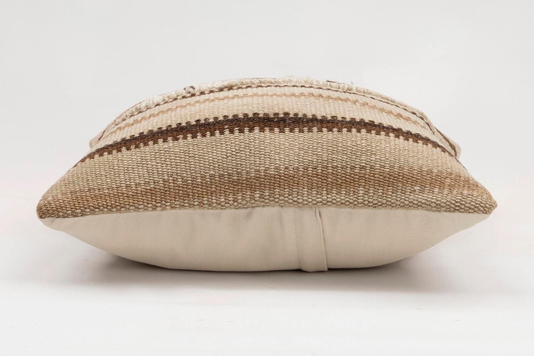 16x16 inches (40x40 cm) Kilim Pillow | KILIM WHOLESALE - Vintage Handmade Pillows - Vintage Handmade Kilim Rugs - It is 100% wool. Artistic and historical rugs. Old handwoven rugs. - Online hand woven rugs and kilim cushions sales. Shipping to a