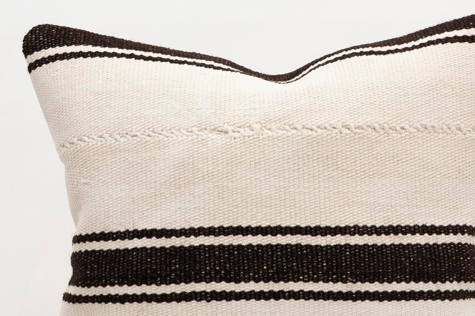 16x16 inches (40x40 cm) Kilim Pillow | KILIM WHOLESALE - Vintage Handmade Pillows - Vintage Handmade Kilim Rugs - It is 100% wool. Artistic and historical rugs. Old handwoven rugs. - Online hand woven rugs and kilim cushions sales. Shipping to a