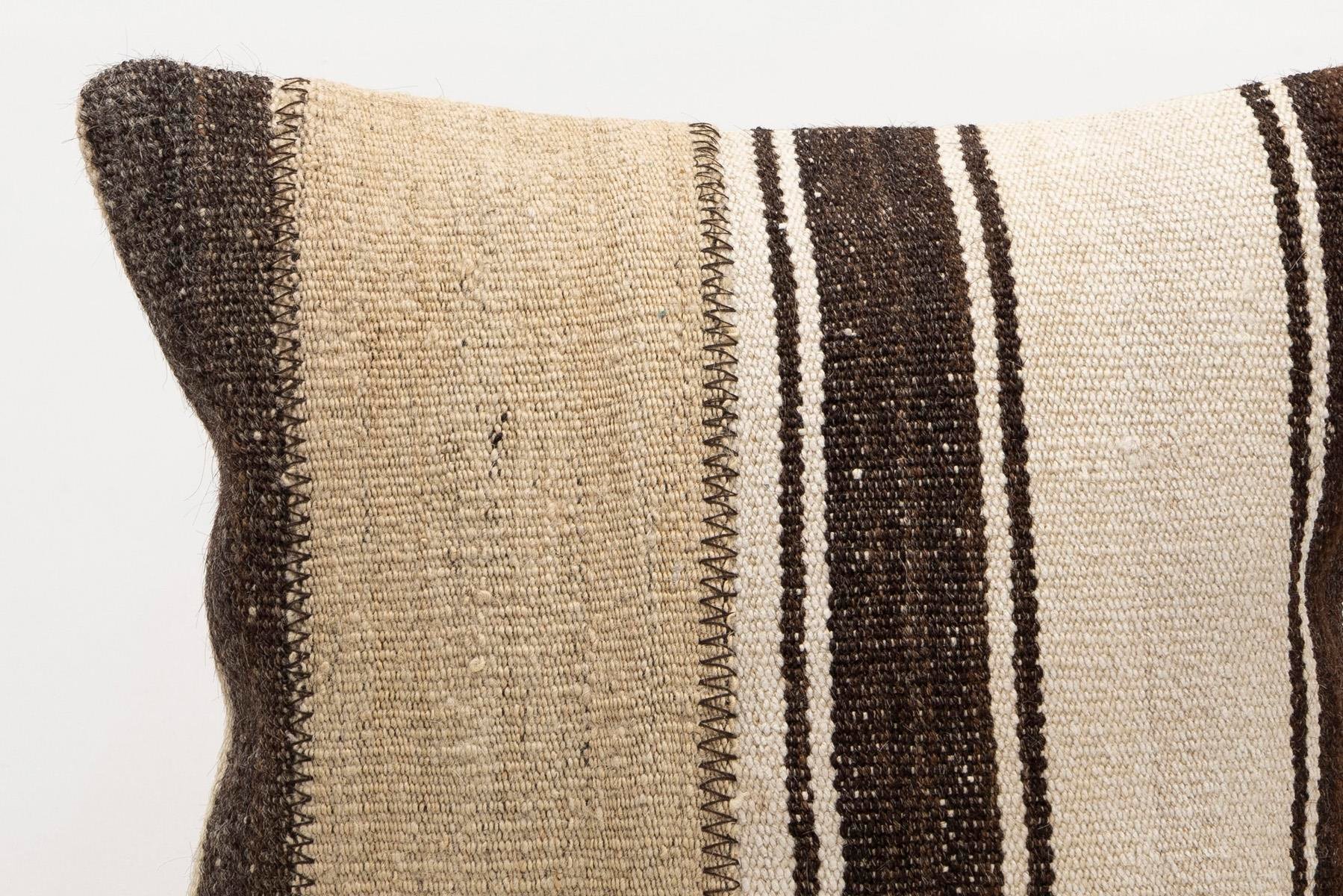 16x16 inches (40x40 cm) Kilim Pillow | KILIM WHOLESALE - Vintage Handmade Pillows - Vintage Handmade Kilim Rugs - It is 100% wool. Artistic and historical rugs. Old handwoven rugs. - Online hand woven rugs and kilim cushions sales. Shipping to a