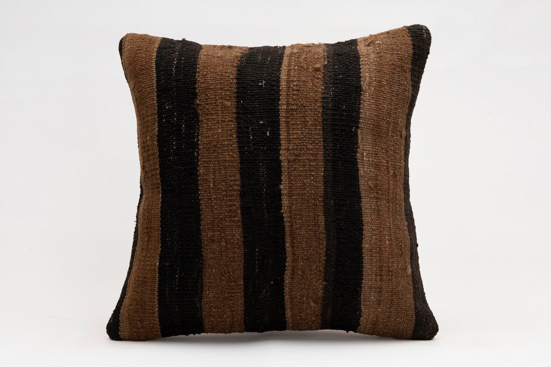 16x16 inches (40x40 cm) Kilim Pillow | KILIM WHOLESALE - Vintage Handmade Pillows - Vintage Handmade Kilim Rugs - It is 100% wool. Artistic and historical rugs. Old handwoven rugs. - Online hand woven rugs and kilim cushions sales. Shipping to a