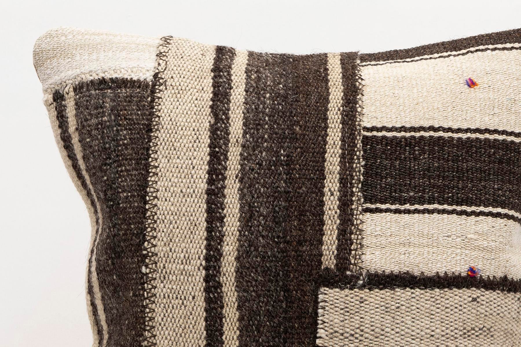 16x16 inches (40x40 cm) Kilim Pillow | KILIM WHOLESALE - Vintage Handmade Pillows - Vintage Handmade Kilim Rugs - It is 100% wool. Artistic and historical rugs. Old handwoven rugs. - Online hand woven rugs and kilim cushions sales. Shipping to a