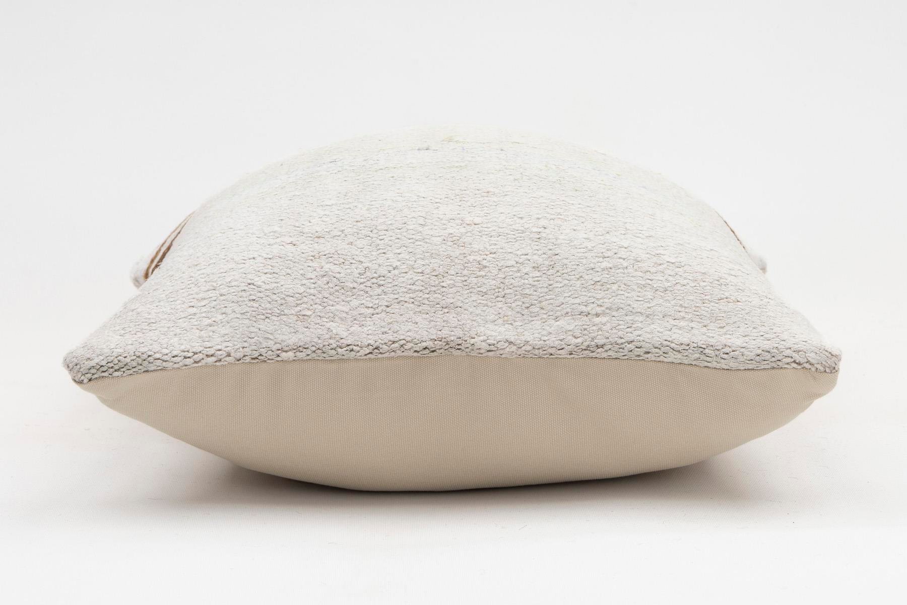 16x16 inches (40x40 cm) Kilim Pillow | KILIM WHOLESALE - Vintage Handmade Pillows - Vintage Handmade Kilim Rugs - It is 100% wool. Artistic and historical rugs. Old handwoven rugs. - Online hand woven rugs and kilim cushions sales. Shipping to a