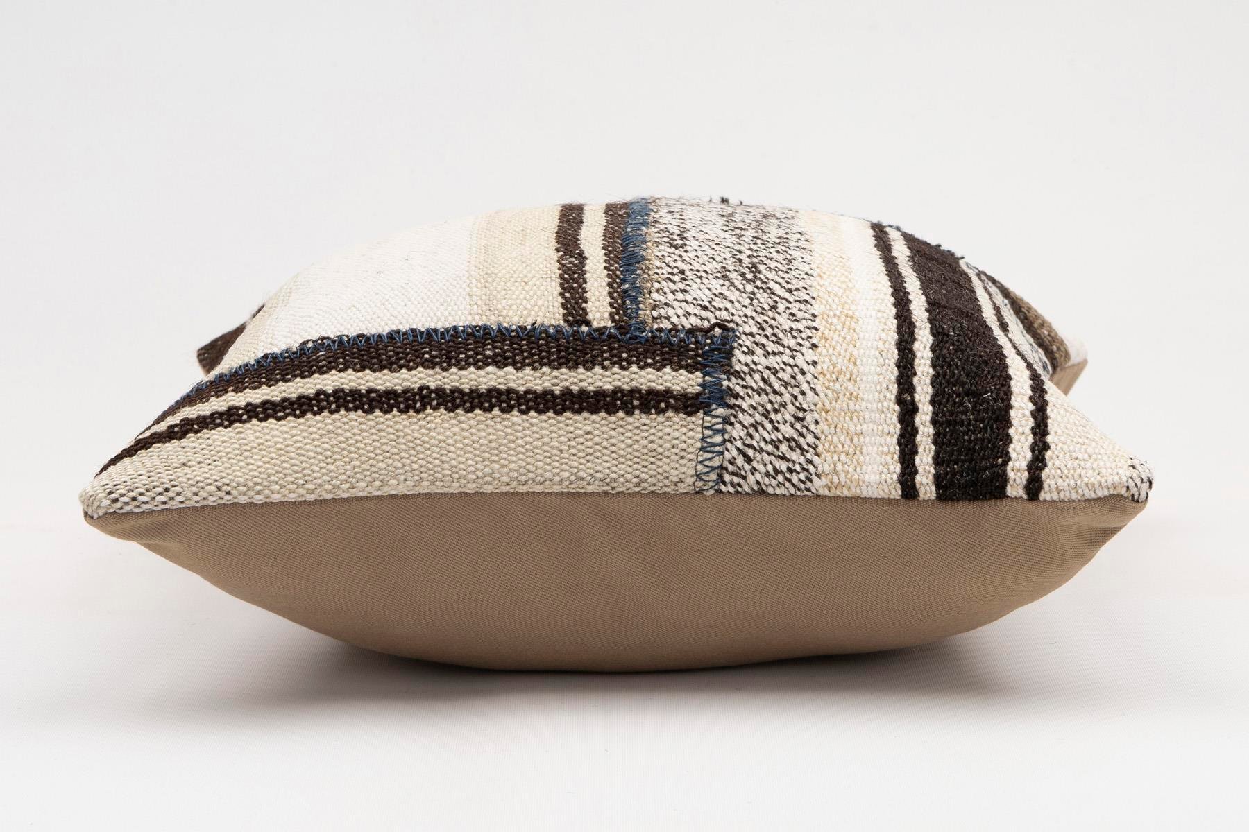 16x16 inches (40x40 cm) Kilim Pillow | KILIM WHOLESALE - Vintage Handmade Pillows - Vintage Handmade Kilim Rugs - It is 100% wool. Artistic and historical rugs. Old handwoven rugs. - Online hand woven rugs and kilim cushions sales. Shipping to a