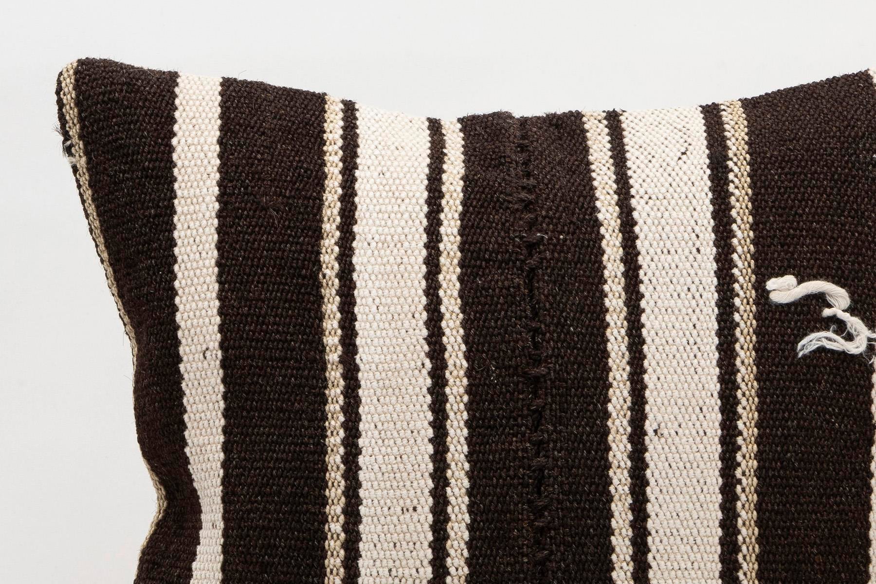 16x16 inches (40x40 cm) Kilim Pillow | KILIM WHOLESALE - Vintage Handmade Pillows - Vintage Handmade Kilim Rugs - It is 100% wool. Artistic and historical rugs. Old handwoven rugs. - Online hand woven rugs and kilim cushions sales. Shipping to a