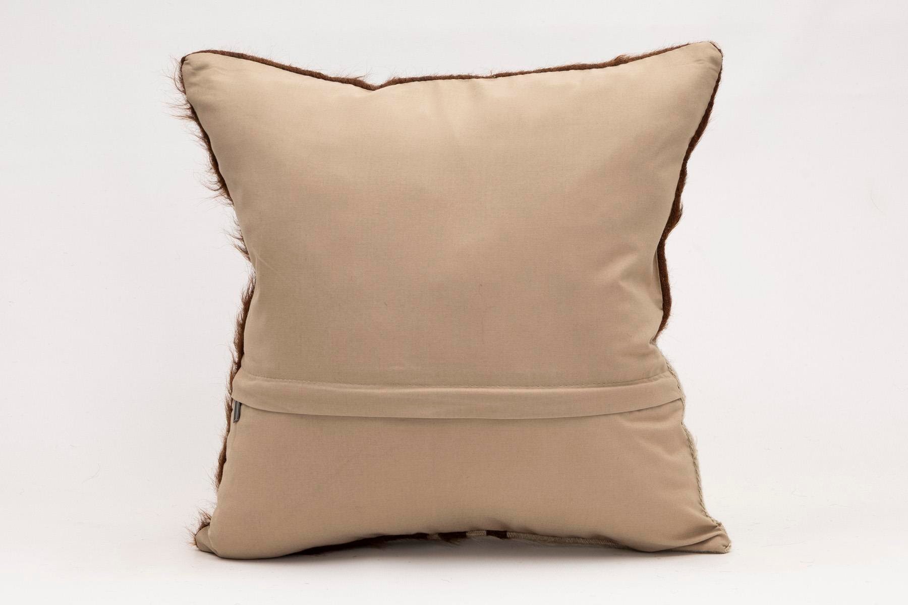 16x16 inches (40x40 cm) Kilim Pillow | KILIM WHOLESALE - Vintage Handmade Pillows - Vintage Handmade Kilim Rugs - It is 100% wool. Artistic and historical rugs. Old handwoven rugs. - Online hand woven rugs and kilim cushions sales. Shipping to a