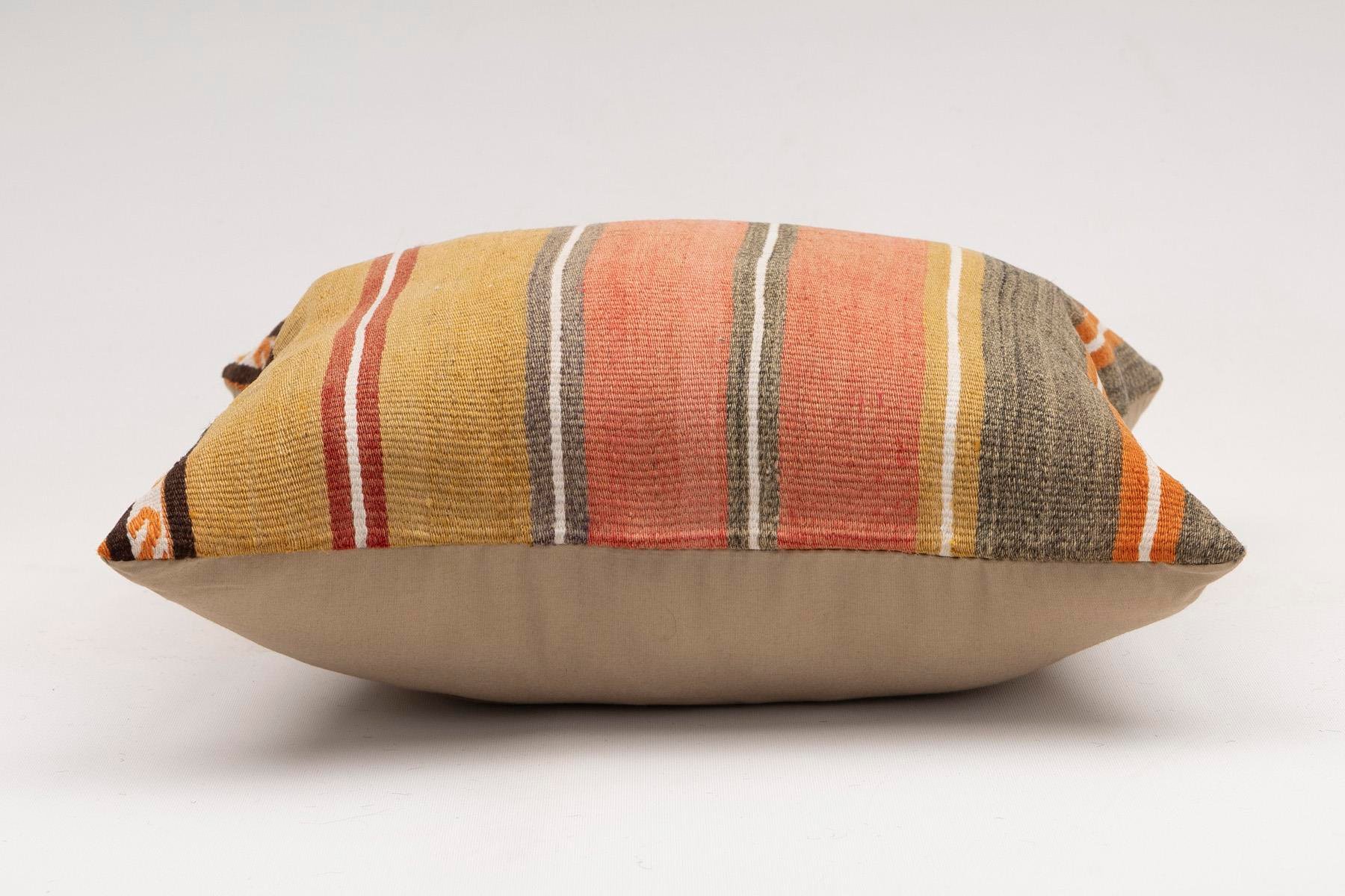 16x16 inches (40x40 cm) Kilim Pillow | KILIM WHOLESALE - Vintage Handmade Pillows - Vintage Handmade Kilim Rugs - It is 100% wool. Artistic and historical rugs. Old handwoven rugs. - Online hand woven rugs and kilim cushions sales. Shipping to a