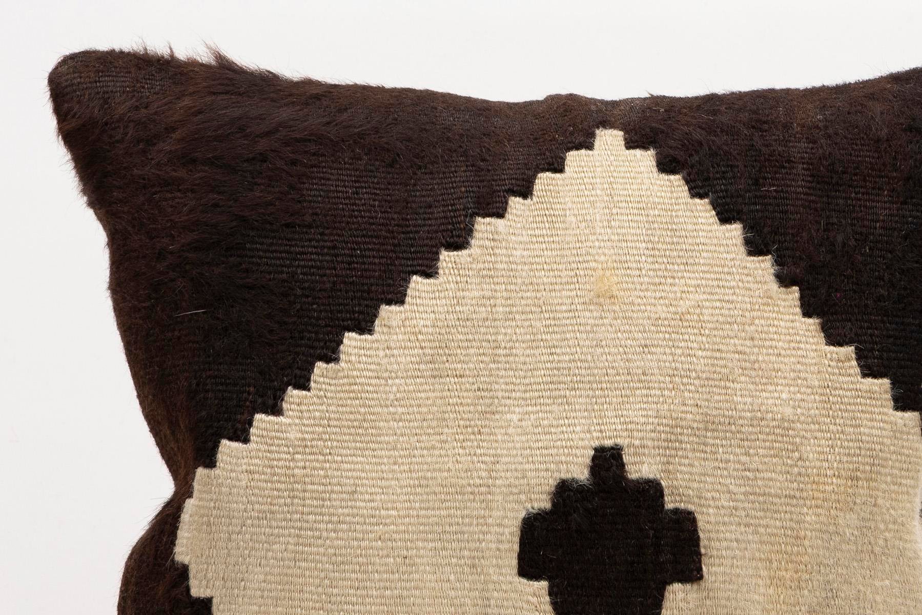 16x16 inches (40x40 cm) Kilim Pillow | KILIM WHOLESALE - Vintage Handmade Pillows - Vintage Handmade Kilim Rugs - It is 100% wool. Artistic and historical rugs. Old handwoven rugs. - Online hand woven rugs and kilim cushions sales. Shipping to a