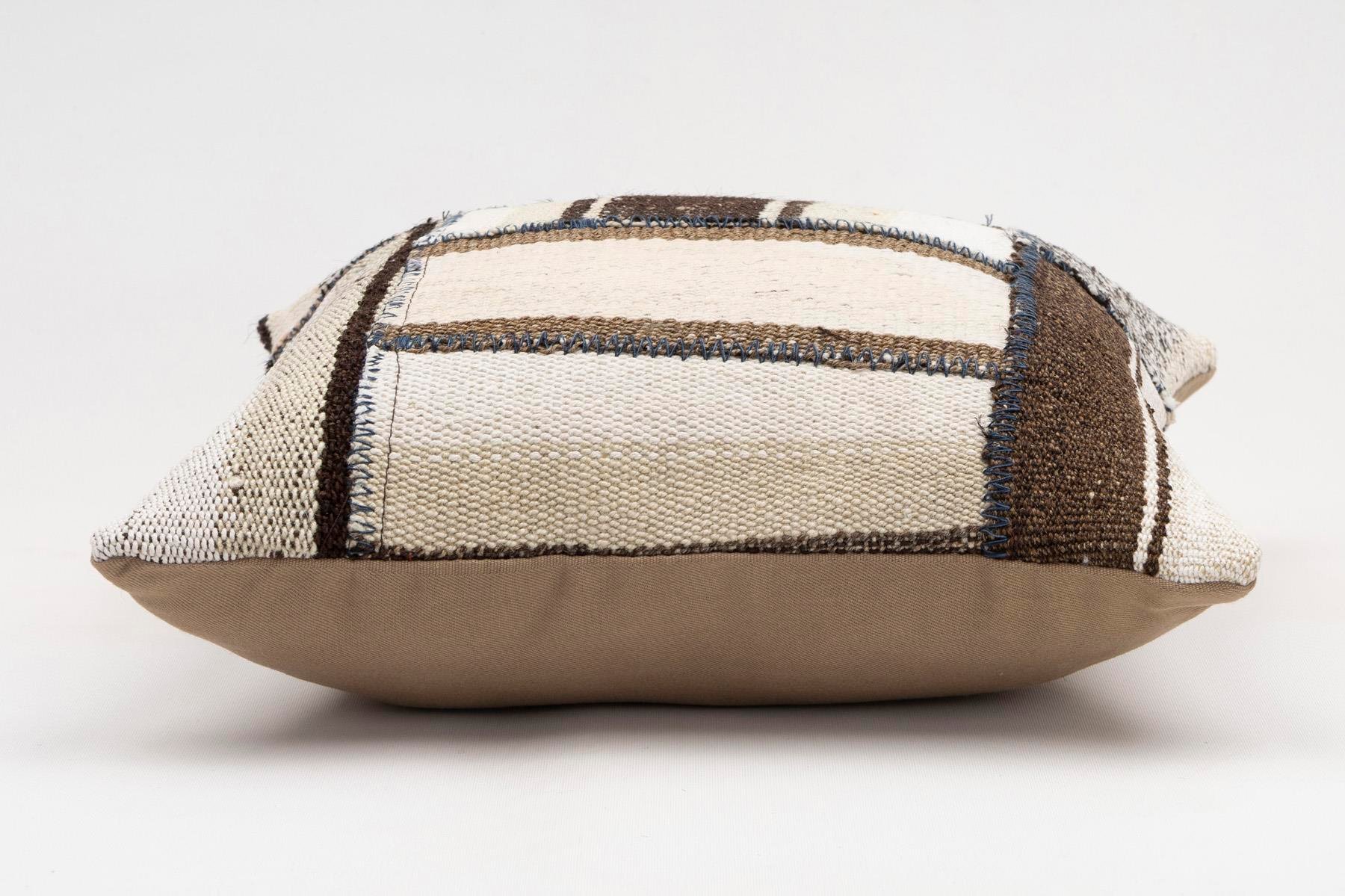 16x16 inches (40x40 cm) Kilim Pillow | KILIM WHOLESALE - Vintage Handmade Pillows - Vintage Handmade Kilim Rugs - It is 100% wool. Artistic and historical rugs. Old handwoven rugs. - Online hand woven rugs and kilim cushions sales. Shipping to a