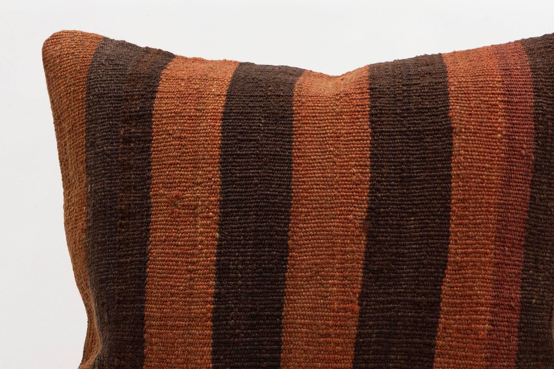 16x16 inches (40x40 cm) Kilim Pillow | KILIM WHOLESALE - Vintage Handmade Pillows - Vintage Handmade Kilim Rugs - It is 100% wool. Artistic and historical rugs. Old handwoven rugs. - Online hand woven rugs and kilim cushions sales. Shipping to a