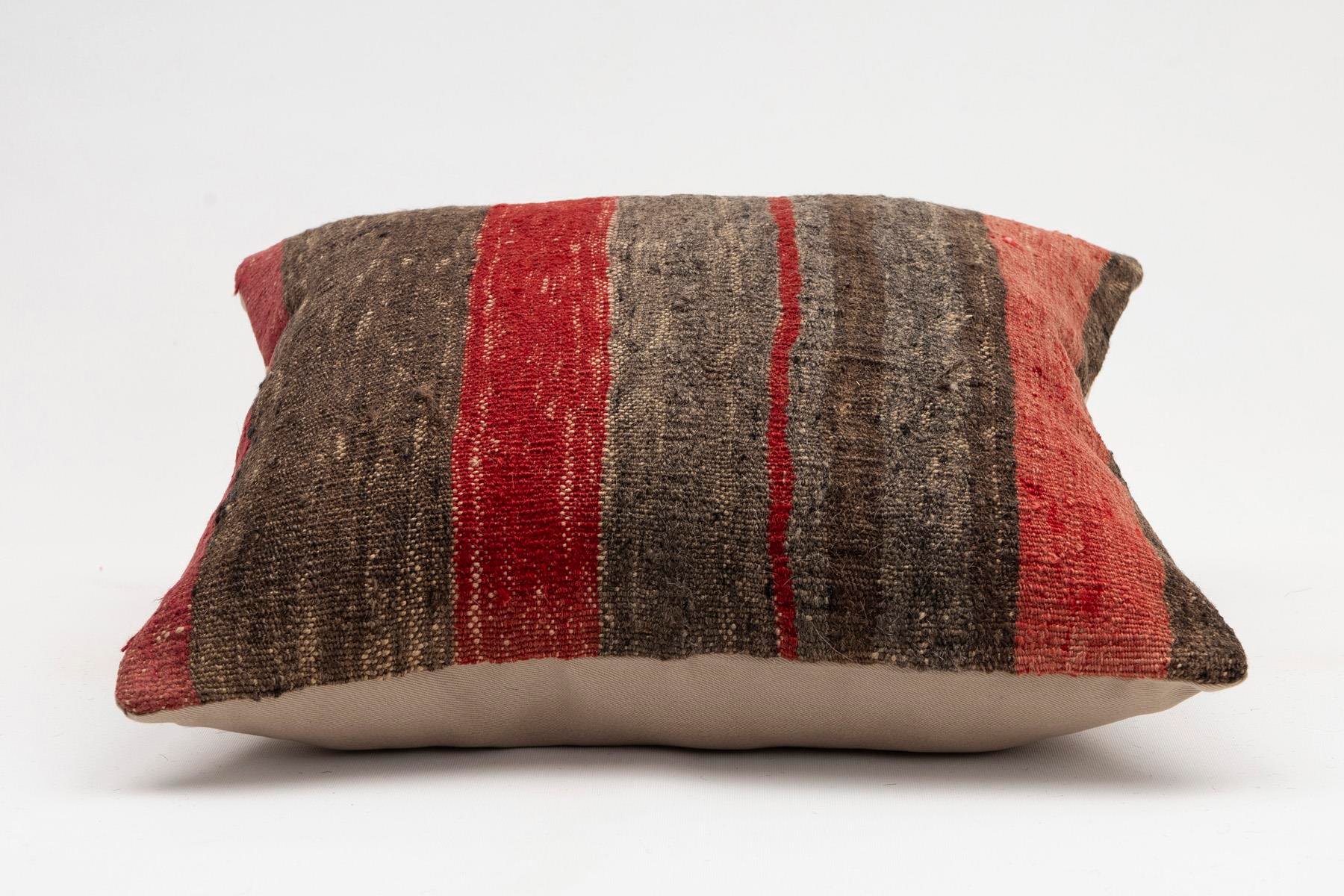 16x16 inches (40x40 cm) Kilim Pillow | KILIM WHOLESALE - Vintage Handmade Pillows - Vintage Handmade Kilim Rugs - It is 100% wool. Artistic and historical rugs. Old handwoven rugs. - Online hand woven rugs and kilim cushions sales. Shipping to a