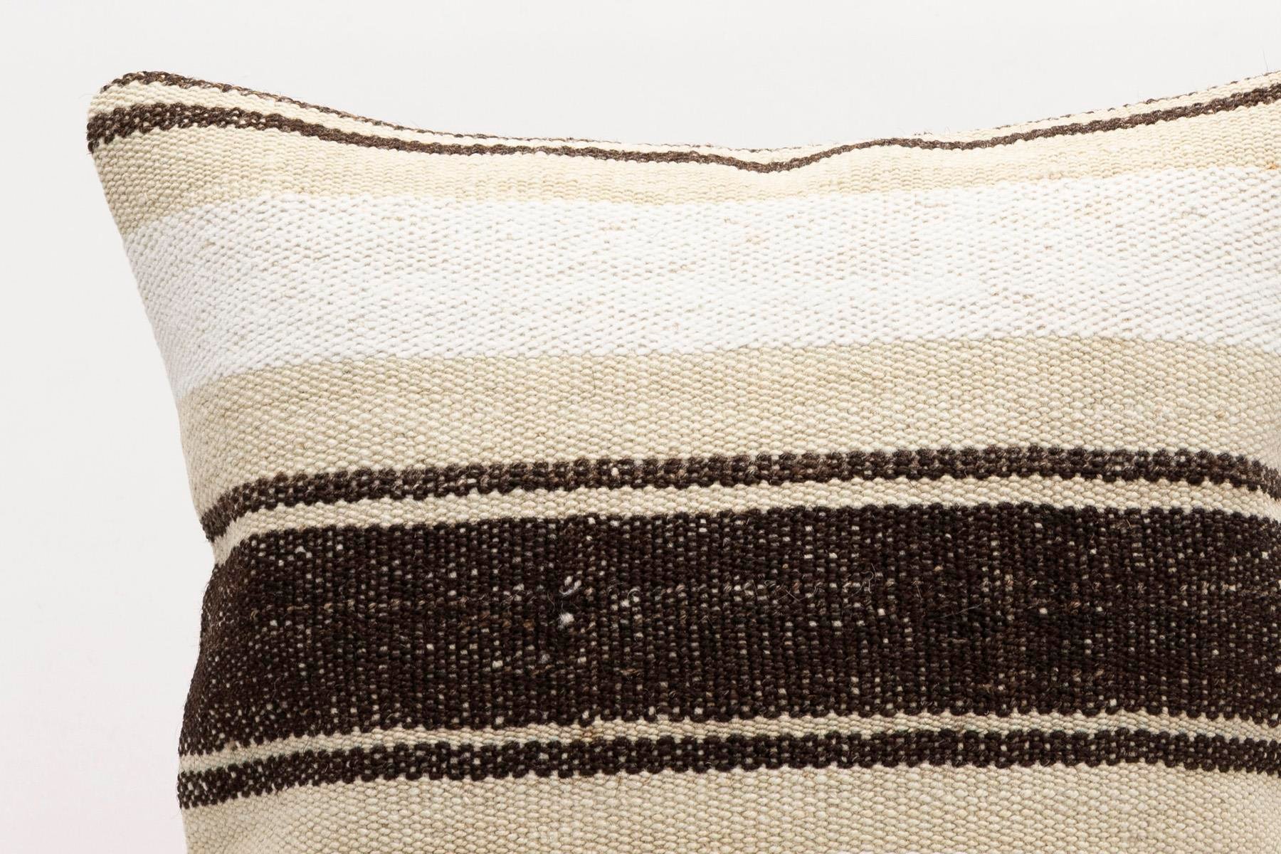 16x16 inches (40x40 cm) Kilim Pillow | KILIM WHOLESALE - Vintage Handmade Pillows - Vintage Handmade Kilim Rugs - It is 100% wool. Artistic and historical rugs. Old handwoven rugs. - Online hand woven rugs and kilim cushions sales. Shipping to a