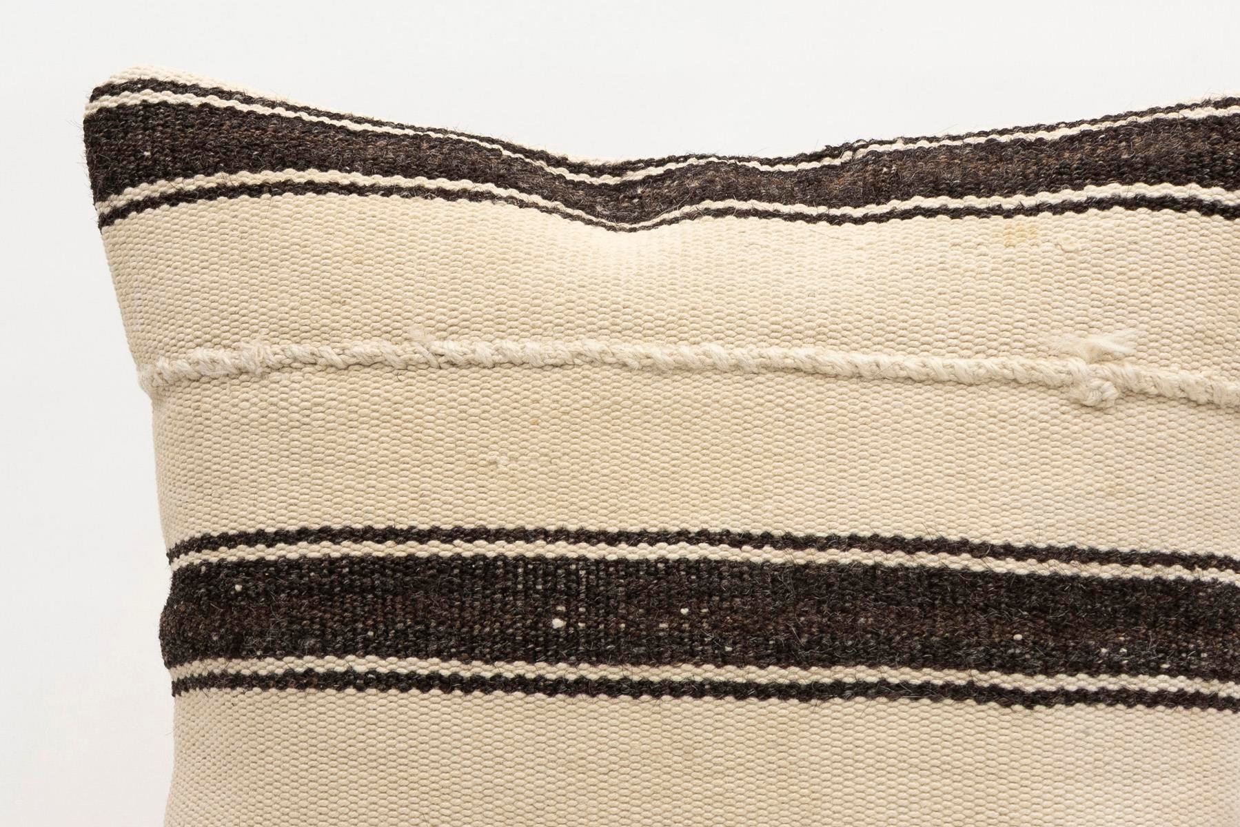 16x16 inches (40x40 cm) Kilim Pillow | KILIM WHOLESALE - Vintage Handmade Pillows - Vintage Handmade Kilim Rugs - It is 100% wool. Artistic and historical rugs. Old handwoven rugs. - Online hand woven rugs and kilim cushions sales. Shipping to a