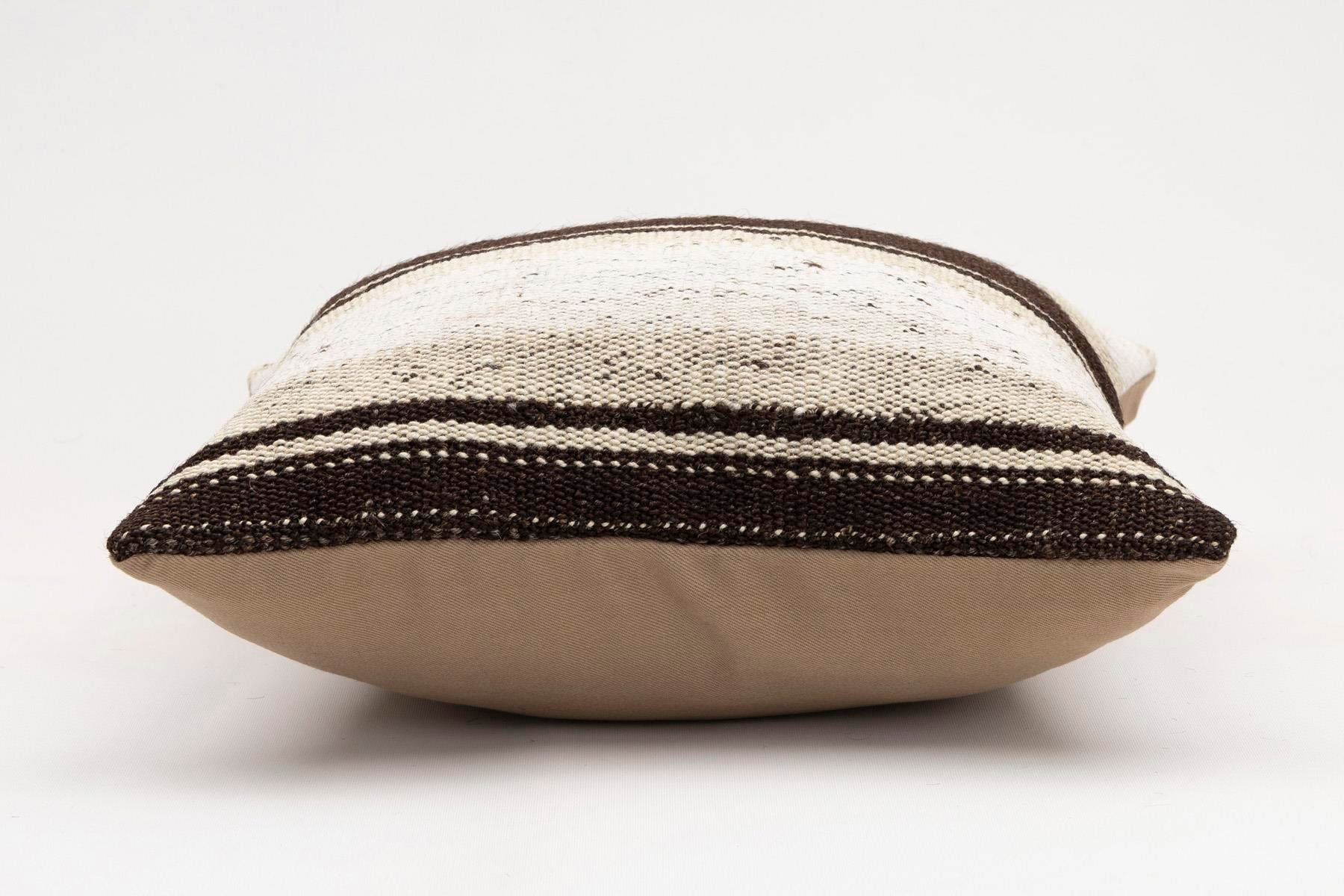 16x16 inches (40x40 cm) Kilim Pillow | KILIM WHOLESALE - Vintage Handmade Pillows - Vintage Handmade Kilim Rugs - It is 100% wool. Artistic and historical rugs. Old handwoven rugs. - Online hand woven rugs and kilim cushions sales. Shipping to a