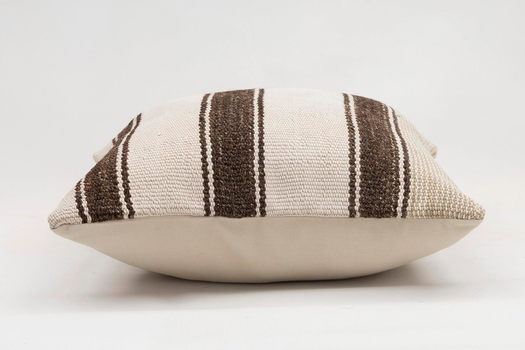 16x16 inches (40x40 cm) Kilim Pillow | KILIM WHOLESALE - Vintage Handmade Pillows - Vintage Handmade Kilim Rugs - It is 100% wool. Artistic and historical rugs. Old handwoven rugs. - Online hand woven rugs and kilim cushions sales. Shipping to a