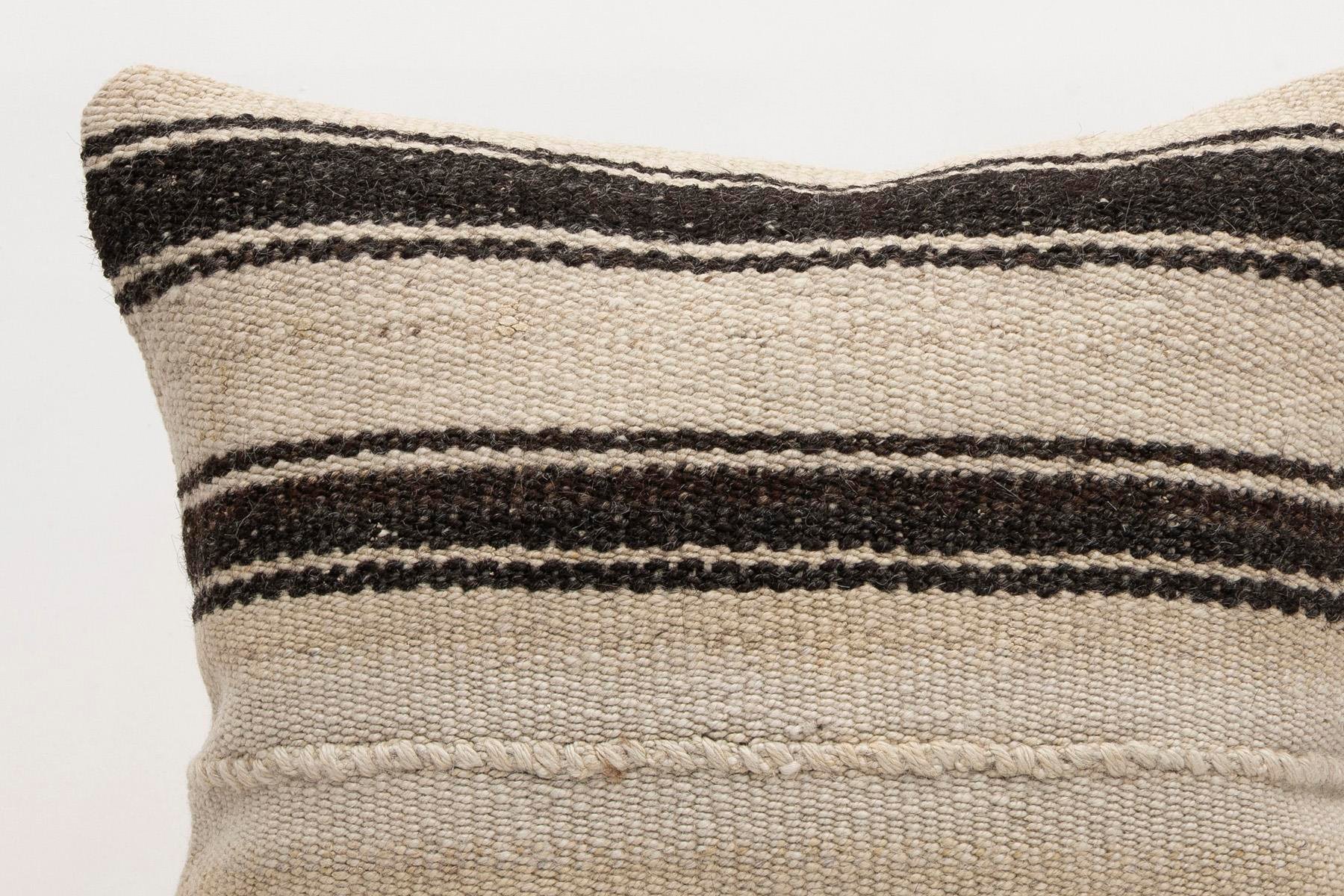 16x16 inches (40x40 cm) Kilim Pillow | KILIM WHOLESALE - Vintage Handmade Pillows - Vintage Handmade Kilim Rugs - It is 100% wool. Artistic and historical rugs. Old handwoven rugs. - Online hand woven rugs and kilim cushions sales. Shipping to a