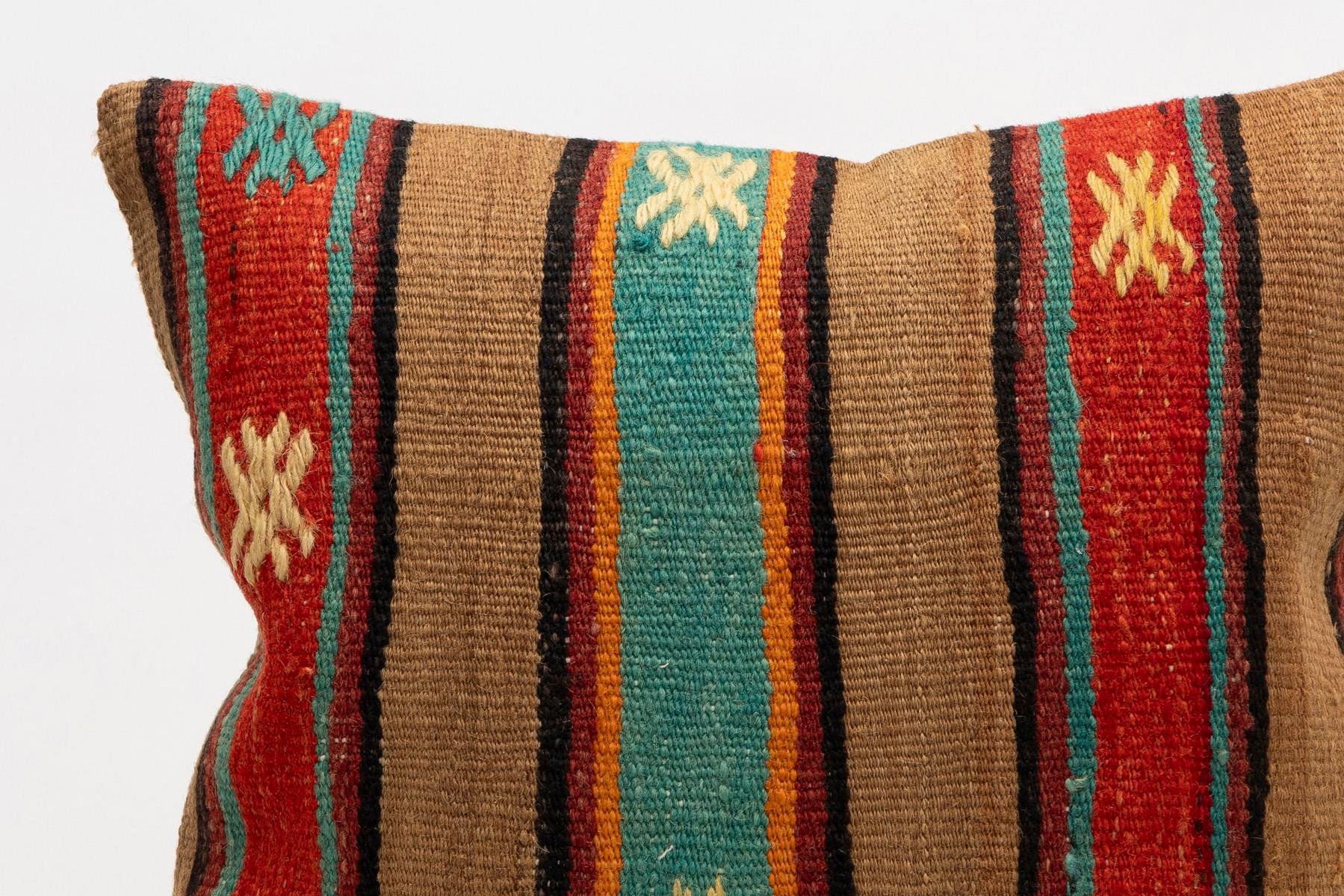 16x16 inches (40x40 cm) Kilim Pillow | KILIM WHOLESALE - Vintage Handmade Pillows - Vintage Handmade Kilim Rugs - It is 100% wool. Artistic and historical rugs. Old handwoven rugs. - Online hand woven rugs and kilim cushions sales. Shipping to a