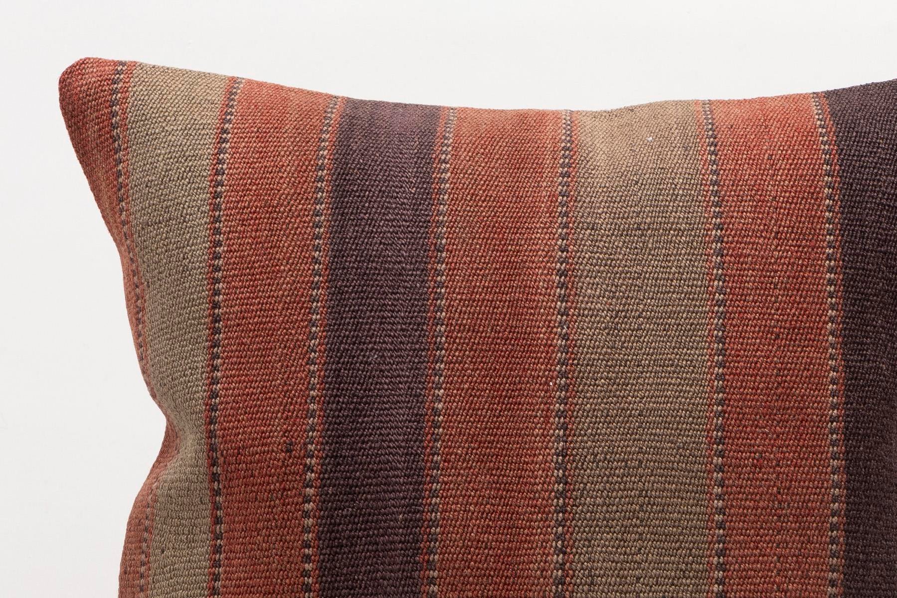 16x16 inches (40x40 cm) Kilim Pillow | KILIM WHOLESALE - Vintage Handmade Pillows - Vintage Handmade Kilim Rugs - It is 100% wool. Artistic and historical rugs. Old handwoven rugs. - Online hand woven rugs and kilim cushions sales. Shipping to a