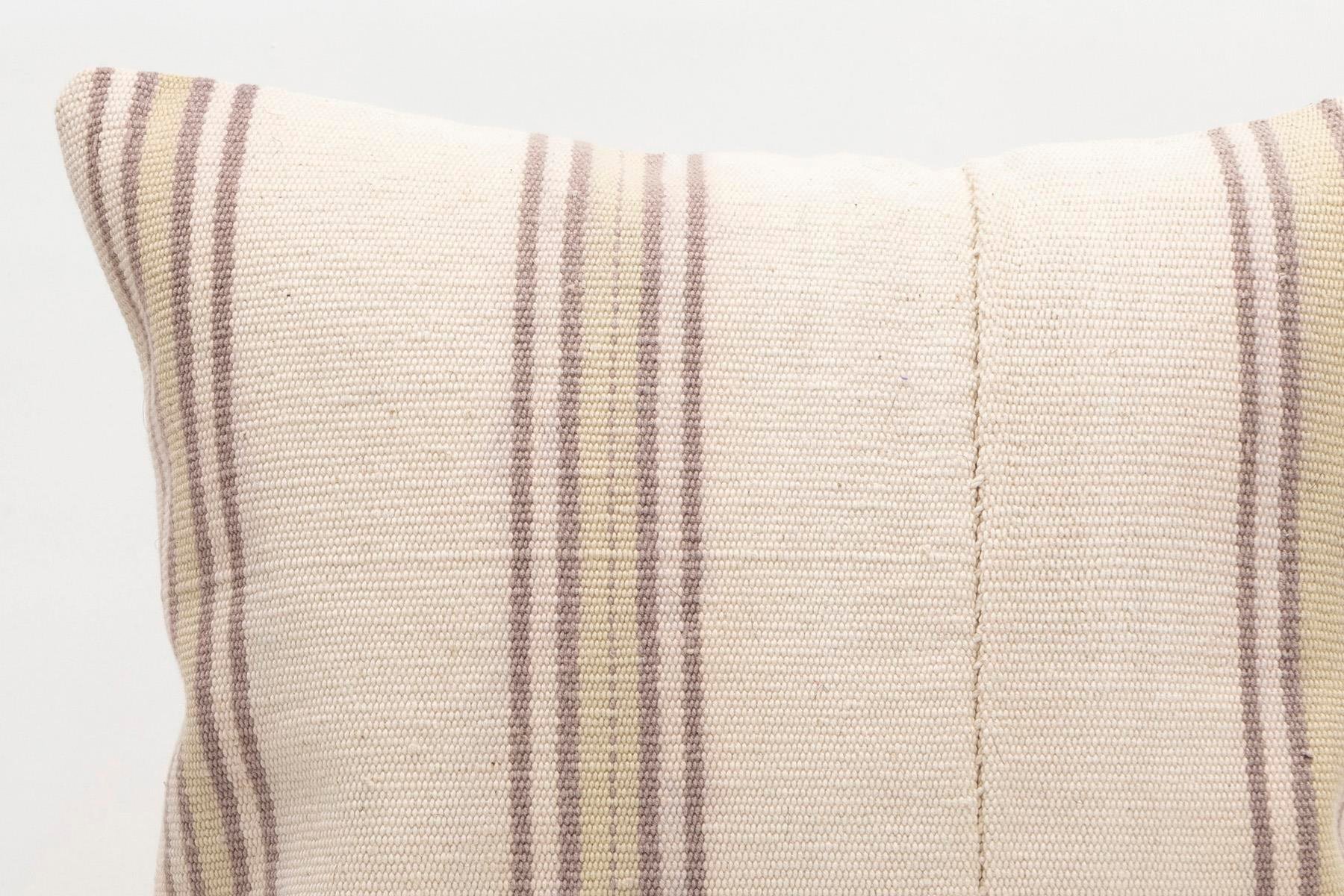 16x16 inches (40x40 cm) Kilim Pillow | KILIM WHOLESALE - Vintage Handmade Pillows - Vintage Handmade Kilim Rugs - It is 100% wool. Artistic and historical rugs. Old handwoven rugs. - Online hand woven rugs and kilim cushions sales. Shipping to a