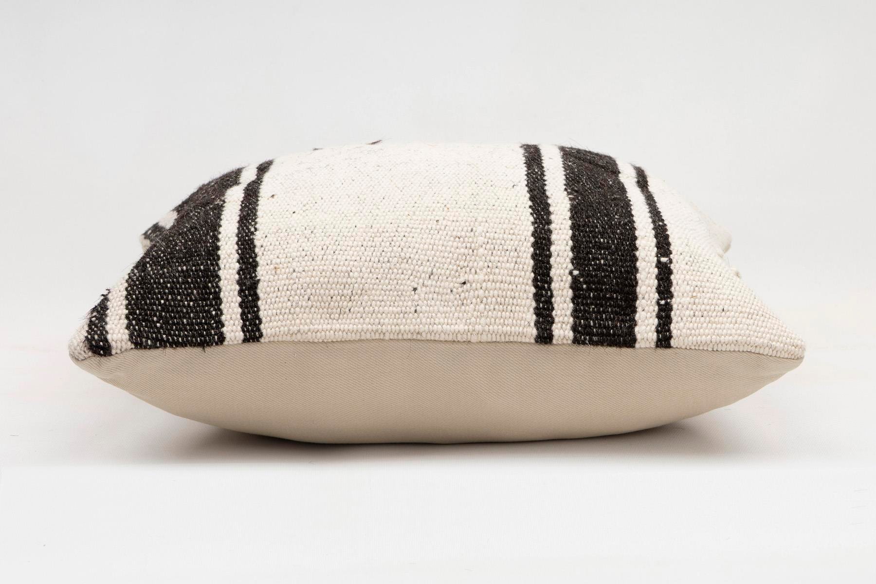 16x16 inches (40x40 cm) Kilim Pillow | KILIM WHOLESALE - Vintage Handmade Pillows - Vintage Handmade Kilim Rugs - It is 100% wool. Artistic and historical rugs. Old handwoven rugs. - Online hand woven rugs and kilim cushions sales. Shipping to a