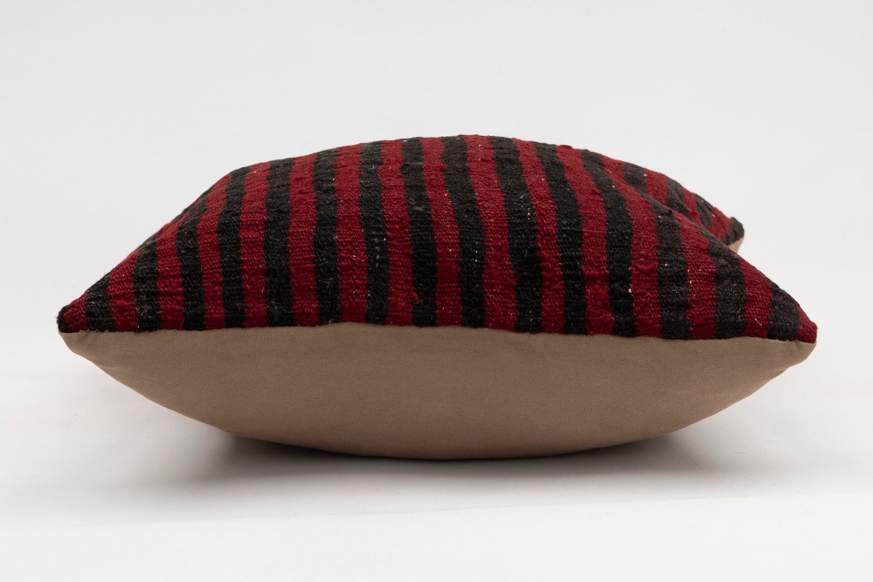 16x16 inches (40x40 cm) Kilim Pillow | KILIM WHOLESALE - Vintage Handmade Pillows - Vintage Handmade Kilim Rugs - It is 100% wool. Artistic and historical rugs. Old handwoven rugs. - Online hand woven rugs and kilim cushions sales. Shipping to a