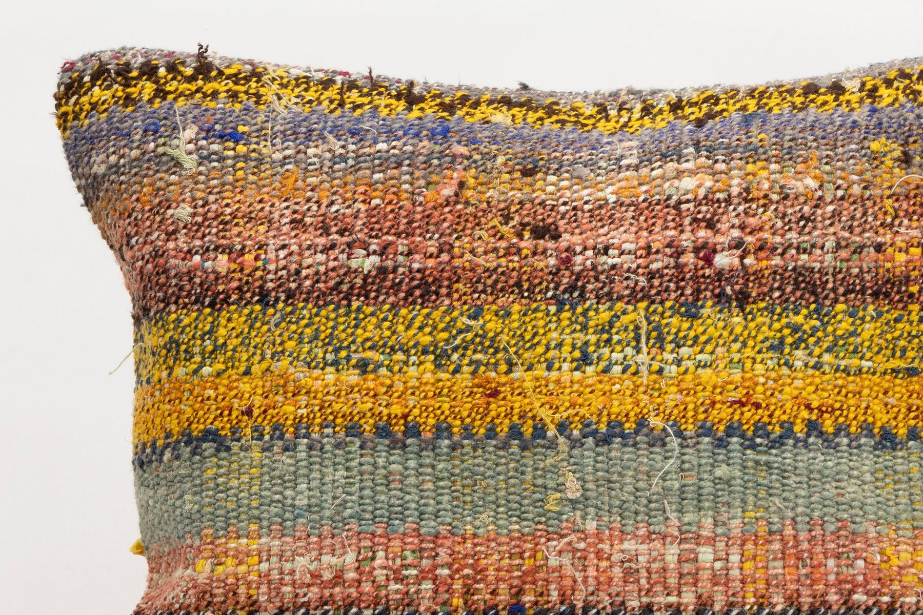 16x16 inches (40x40 cm) Kilim Pillow | KILIM WHOLESALE - Vintage Handmade Pillows - Vintage Handmade Kilim Rugs - It is 100% wool. Artistic and historical rugs. Old handwoven rugs. - Online hand woven rugs and kilim cushions sales. Shipping to a