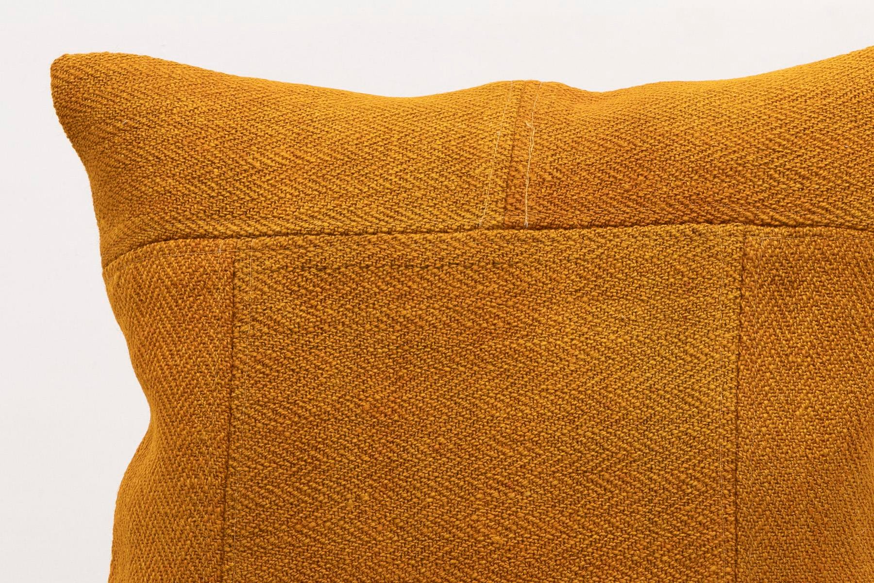 16x16 inches (40x40 cm) Kilim Pillow | KILIM WHOLESALE - Vintage Handmade Pillows - Vintage Handmade Kilim Rugs - It is 100% wool. Artistic and historical rugs. Old handwoven rugs. - Online hand woven rugs and kilim cushions sales. Shipping to a