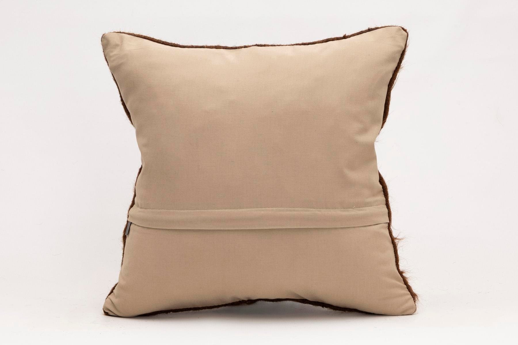 16x16 inches (40x40 cm) Kilim Pillow | KILIM WHOLESALE - Vintage Handmade Pillows - Vintage Handmade Kilim Rugs - It is 100% wool. Artistic and historical rugs. Old handwoven rugs. - Online hand woven rugs and kilim cushions sales. Shipping to a