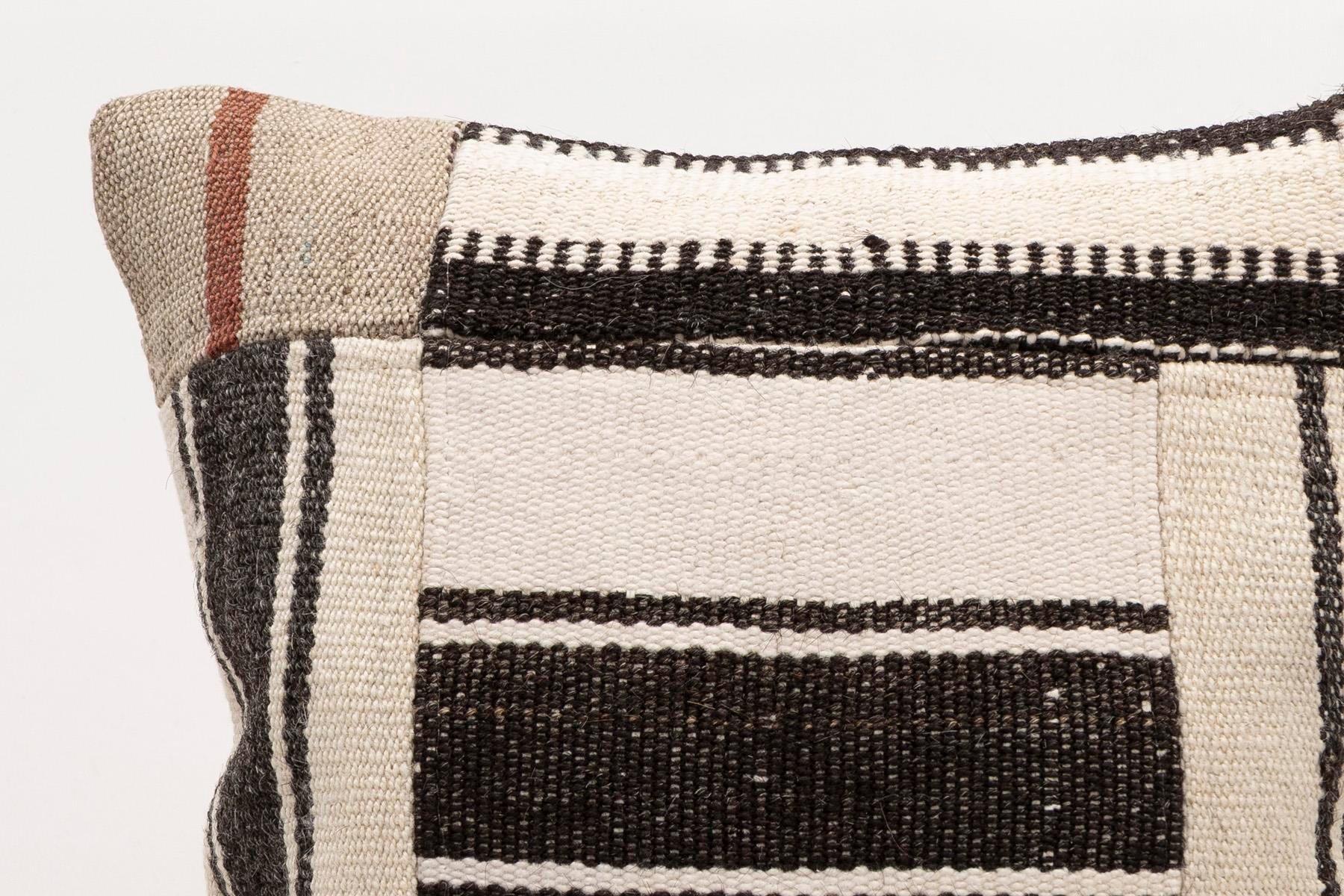 16x16 inches (40x40 cm) Kilim Pillow | KILIM WHOLESALE - Vintage Handmade Pillows - Vintage Handmade Kilim Rugs - It is 100% wool. Artistic and historical rugs. Old handwoven rugs. - Online hand woven rugs and kilim cushions sales. Shipping to a