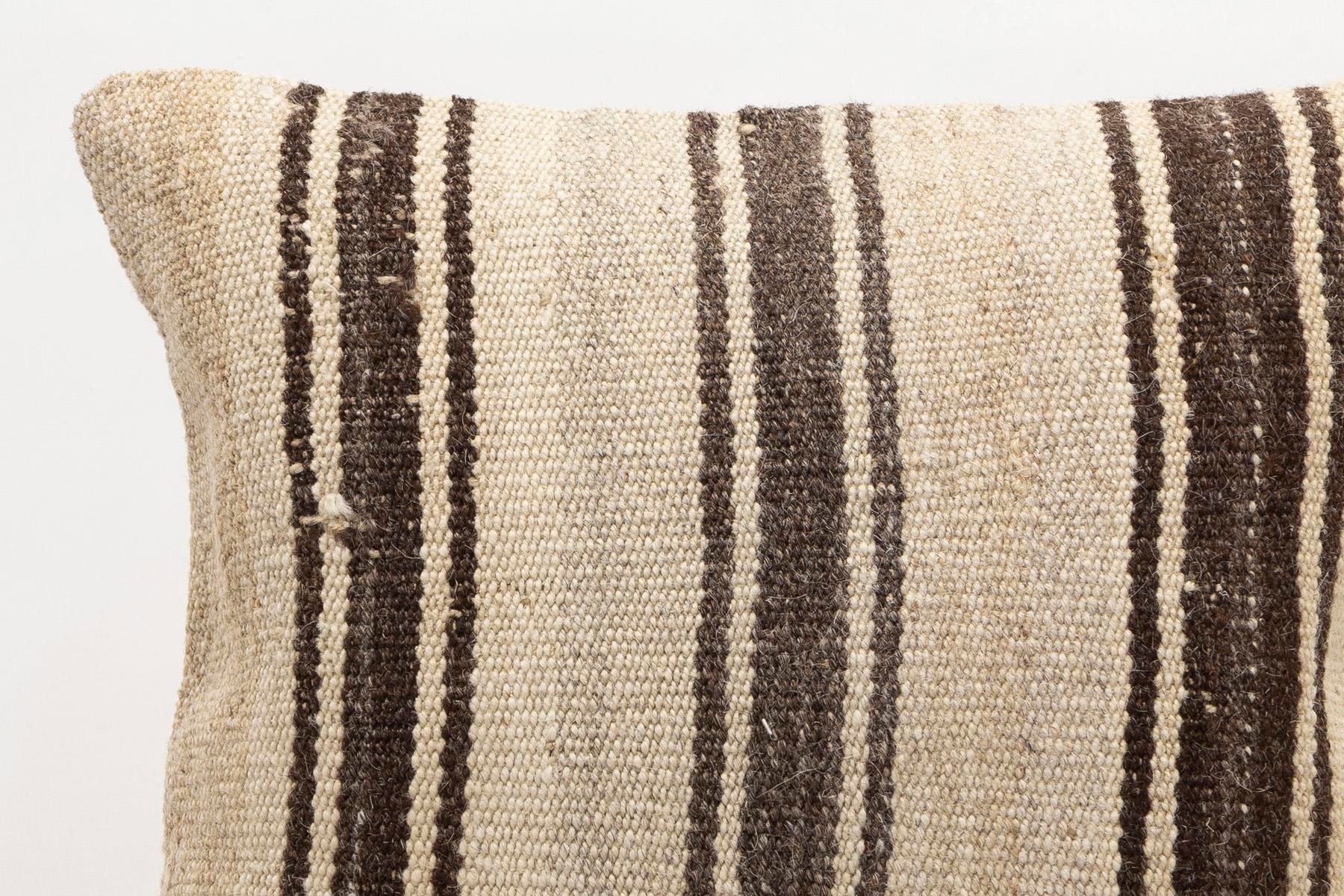 16x16 inches (40x40 cm) Kilim Pillow | KILIM WHOLESALE - Vintage Handmade Pillows - Vintage Handmade Kilim Rugs - It is 100% wool. Artistic and historical rugs. Old handwoven rugs. - Online hand woven rugs and kilim cushions sales. Shipping to a