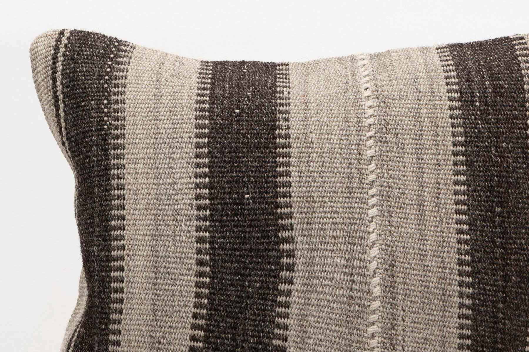 16x16 inches (40x40 cm) Kilim Pillow | KILIM WHOLESALE - Vintage Handmade Pillows - Vintage Handmade Kilim Rugs - It is 100% wool. Artistic and historical rugs. Old handwoven rugs. - Online hand woven rugs and kilim cushions sales. Shipping to a