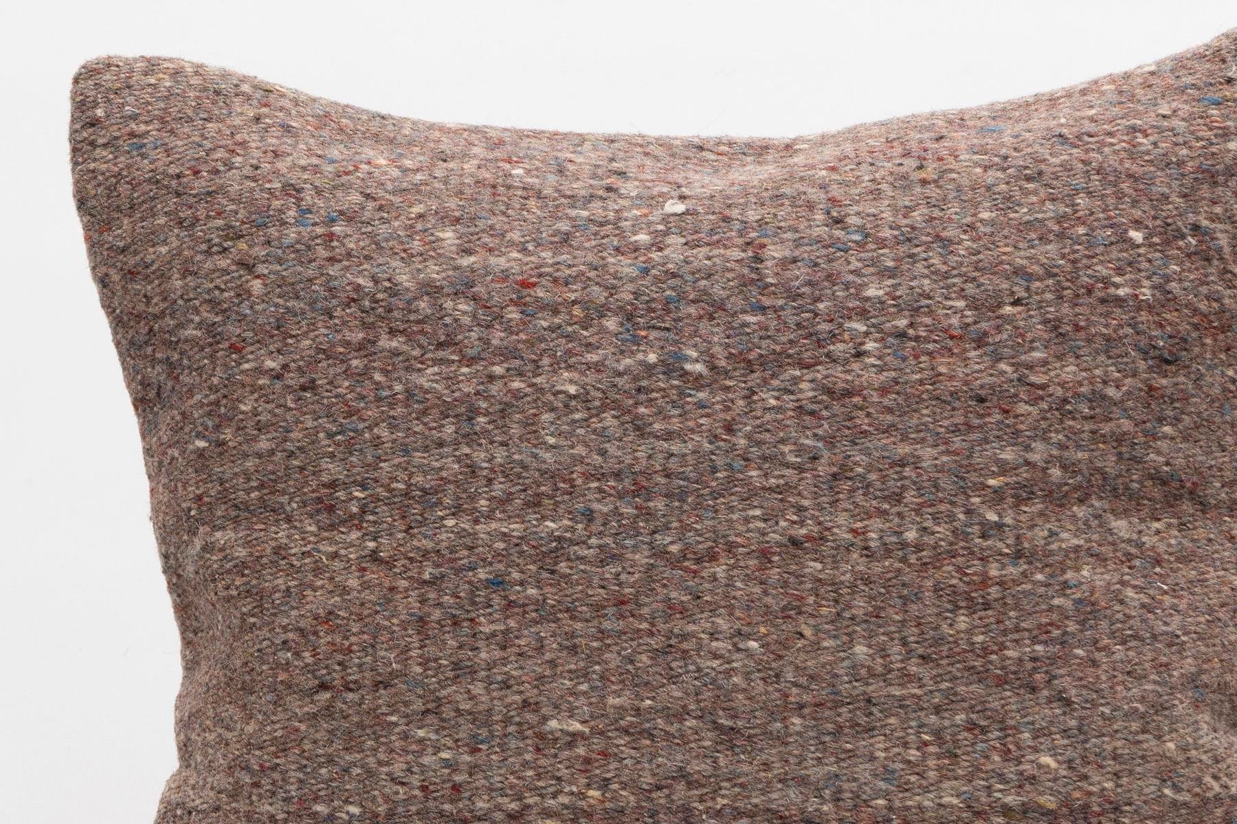 16x16 inches (40x40 cm) Kilim Pillow | KILIM WHOLESALE - Vintage Handmade Pillows - Vintage Handmade Kilim Rugs - It is 100% wool. Artistic and historical rugs. Old handwoven rugs. - Online hand woven rugs and kilim cushions sales. Shipping to a