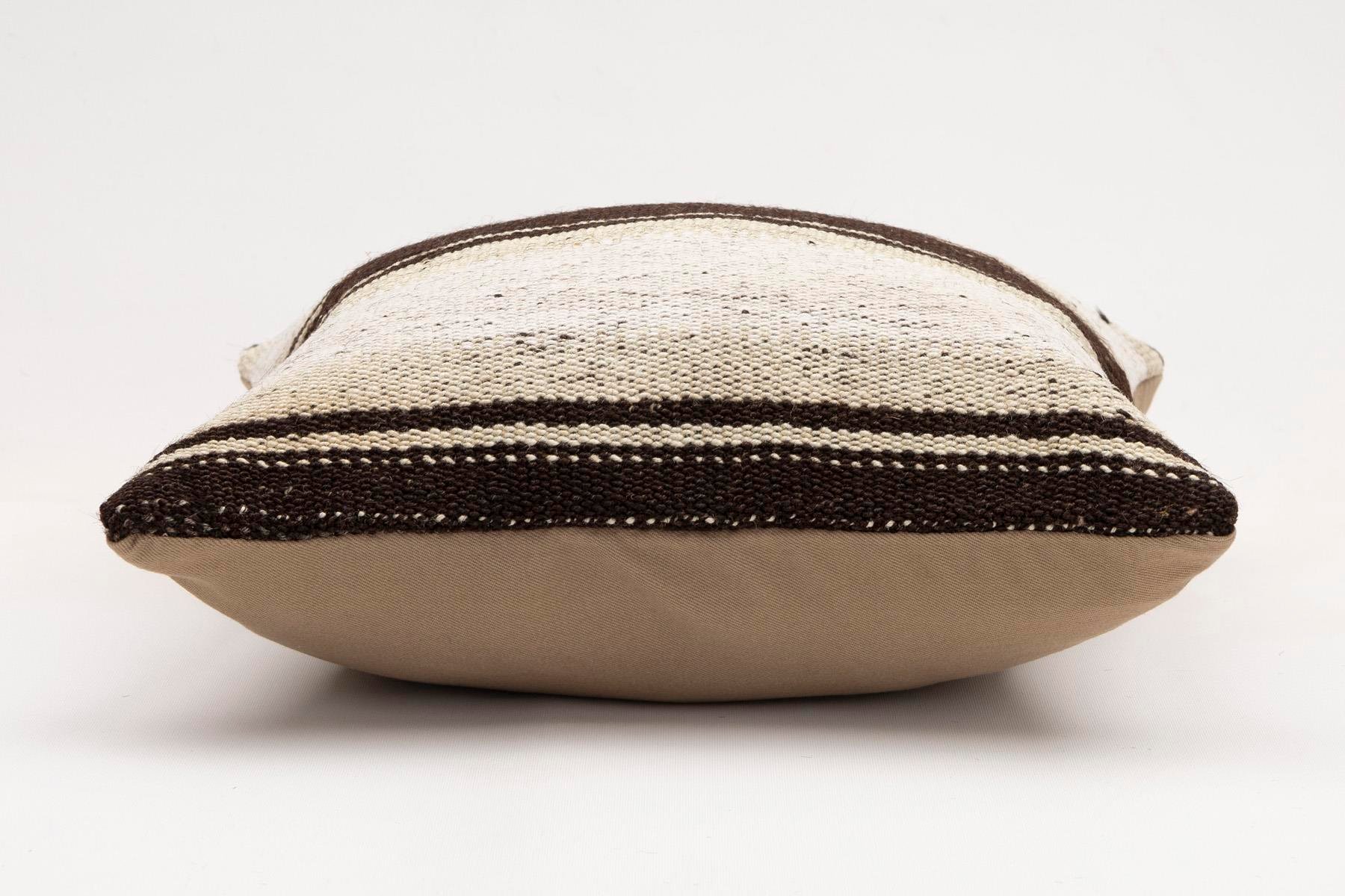 16x16 inches (40x40 cm) Kilim Pillow | KILIM WHOLESALE - Vintage Handmade Pillows - Vintage Handmade Kilim Rugs - It is 100% wool. Artistic and historical rugs. Old handwoven rugs. - Online hand woven rugs and kilim cushions sales. Shipping to a