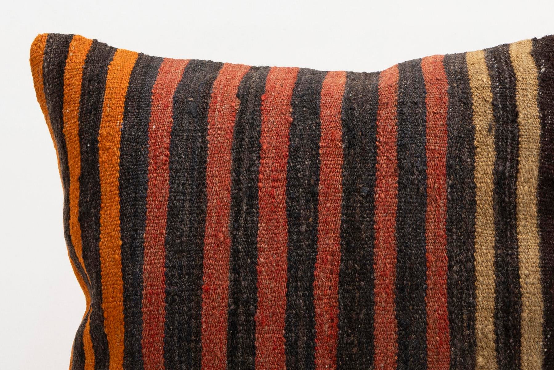 16x16 inches (40x40 cm) Kilim Pillow | KILIM WHOLESALE - Vintage Handmade Pillows - Vintage Handmade Kilim Rugs - It is 100% wool. Artistic and historical rugs. Old handwoven rugs. - Online hand woven rugs and kilim cushions sales. Shipping to a