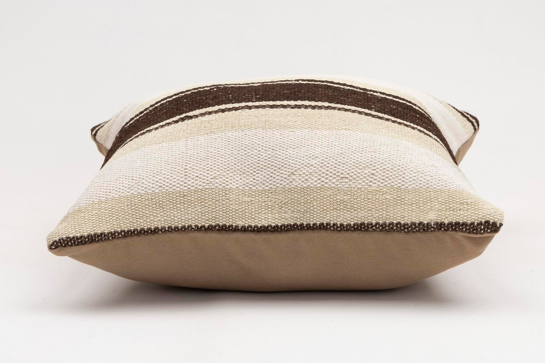 16x16 inches (40x40 cm) Kilim Pillow | KILIM WHOLESALE - Vintage Handmade Pillows - Vintage Handmade Kilim Rugs - It is 100% wool. Artistic and historical rugs. Old handwoven rugs. - Online hand woven rugs and kilim cushions sales. Shipping to a