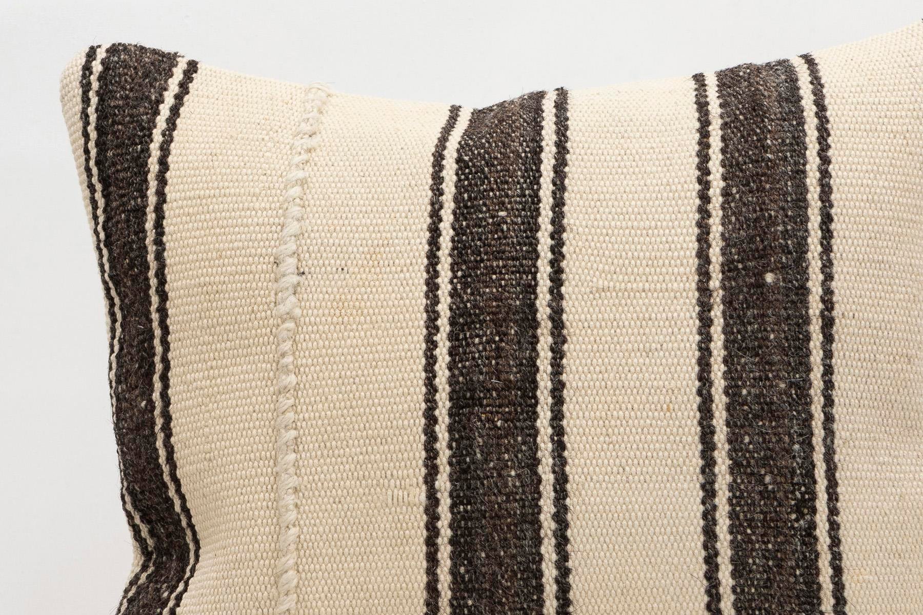 16x16 inches (40x40 cm) Kilim Pillow | KILIM WHOLESALE - Vintage Handmade Pillows - Vintage Handmade Kilim Rugs - It is 100% wool. Artistic and historical rugs. Old handwoven rugs. - Online hand woven rugs and kilim cushions sales. Shipping to a