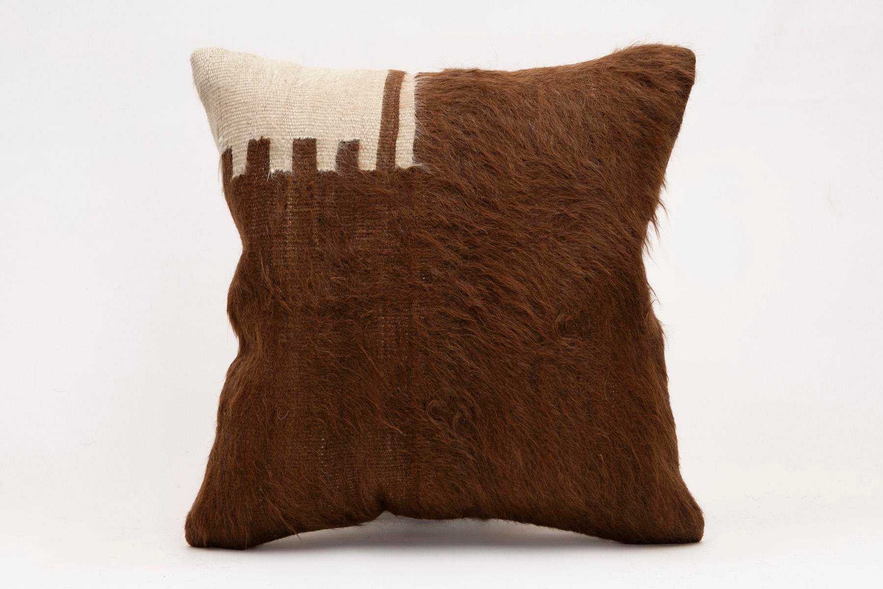 16x16 inches (40x40 cm) Kilim Pillow | KILIM WHOLESALE - Vintage Handmade Pillows - Vintage Handmade Kilim Rugs - It is 100% wool. Artistic and historical rugs. Old handwoven rugs. - Online hand woven rugs and kilim cushions sales. Shipping to a