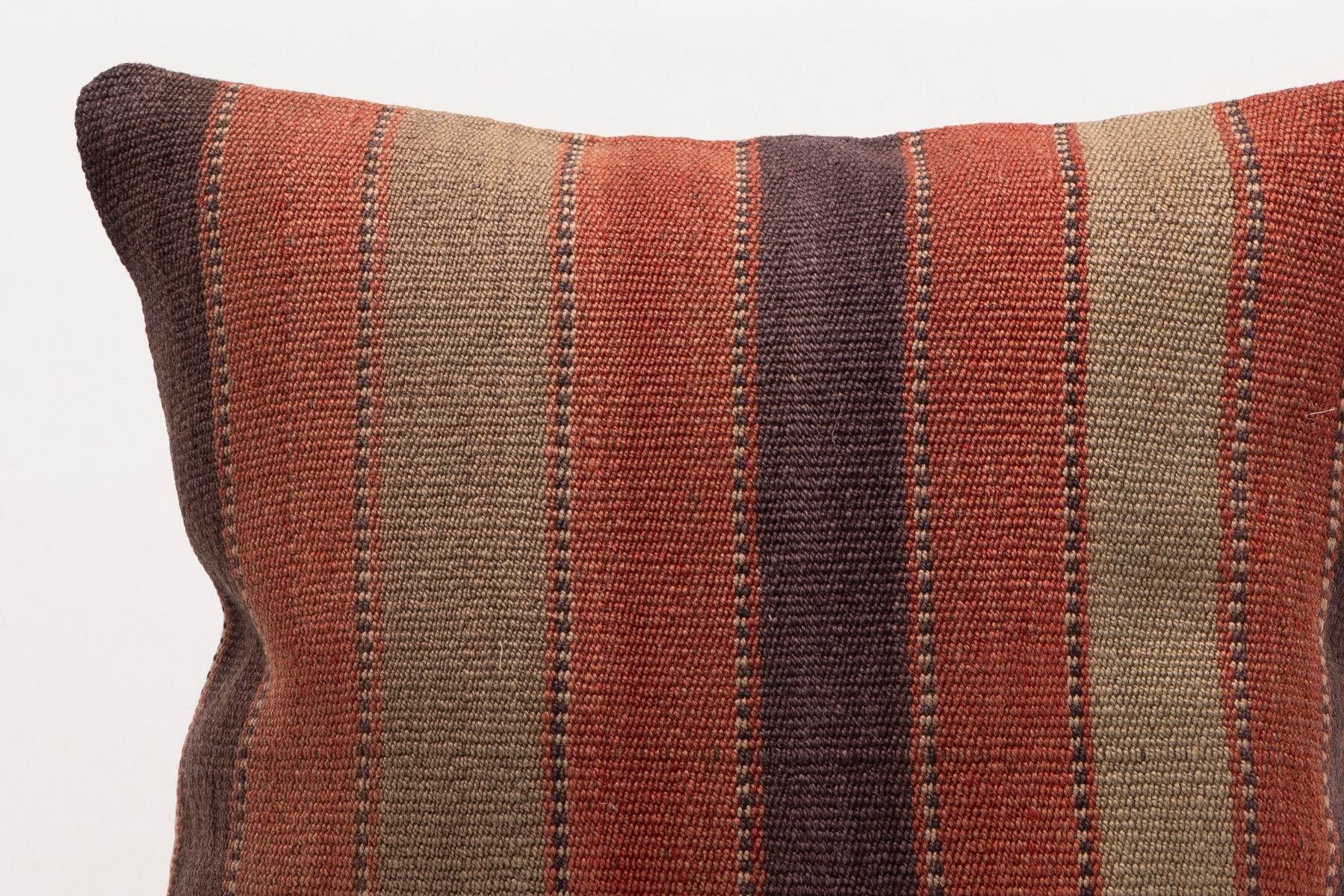 16x16 inches (40x40 cm) Kilim Pillow | KILIM WHOLESALE - Vintage Handmade Pillows - Vintage Handmade Kilim Rugs - It is 100% wool. Artistic and historical rugs. Old handwoven rugs. - Online hand woven rugs and kilim cushions sales. Shipping to a