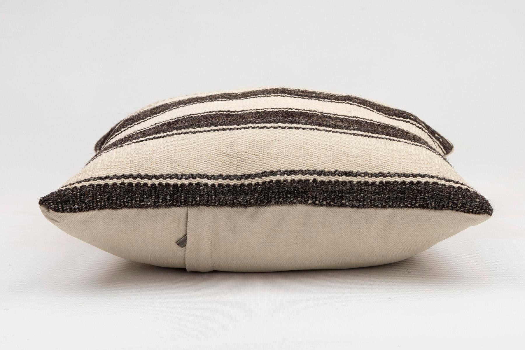 16x16 inches (40x40 cm) Kilim Pillow | KILIM WHOLESALE - Vintage Handmade Pillows - Vintage Handmade Kilim Rugs - It is 100% wool. Artistic and historical rugs. Old handwoven rugs. - Online hand woven rugs and kilim cushions sales. Shipping to a