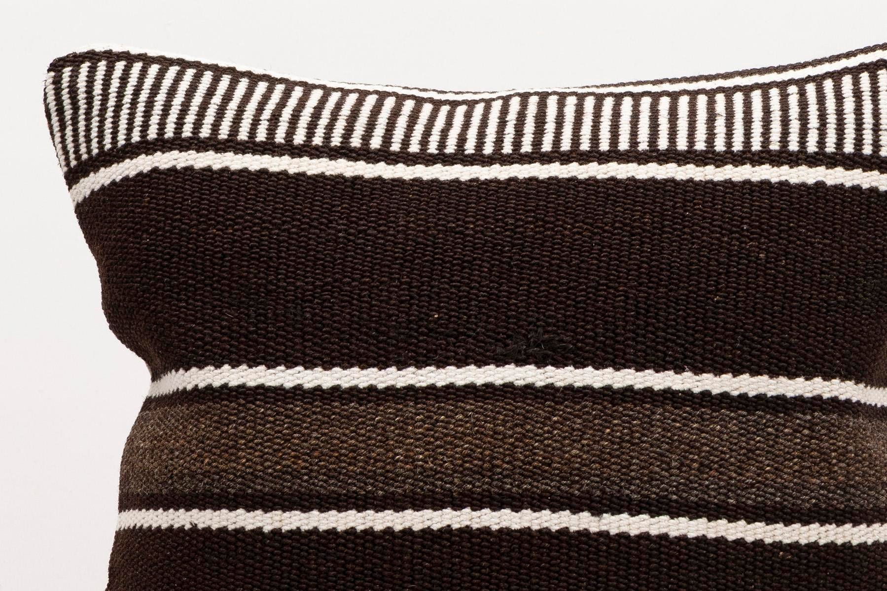 16x16 inches (40x40 cm) Kilim Pillow | KILIM WHOLESALE - Vintage Handmade Pillows - Vintage Handmade Kilim Rugs - It is 100% wool. Artistic and historical rugs. Old handwoven rugs. - Online hand woven rugs and kilim cushions sales. Shipping to a