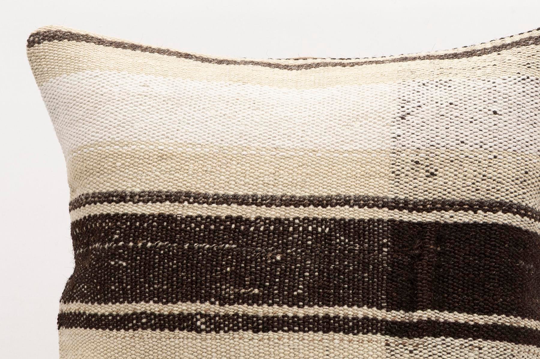 16x16 inches (40x40 cm) Kilim Pillow | KILIM WHOLESALE - Vintage Handmade Pillows - Vintage Handmade Kilim Rugs - It is 100% wool. Artistic and historical rugs. Old handwoven rugs. - Online hand woven rugs and kilim cushions sales. Shipping to a