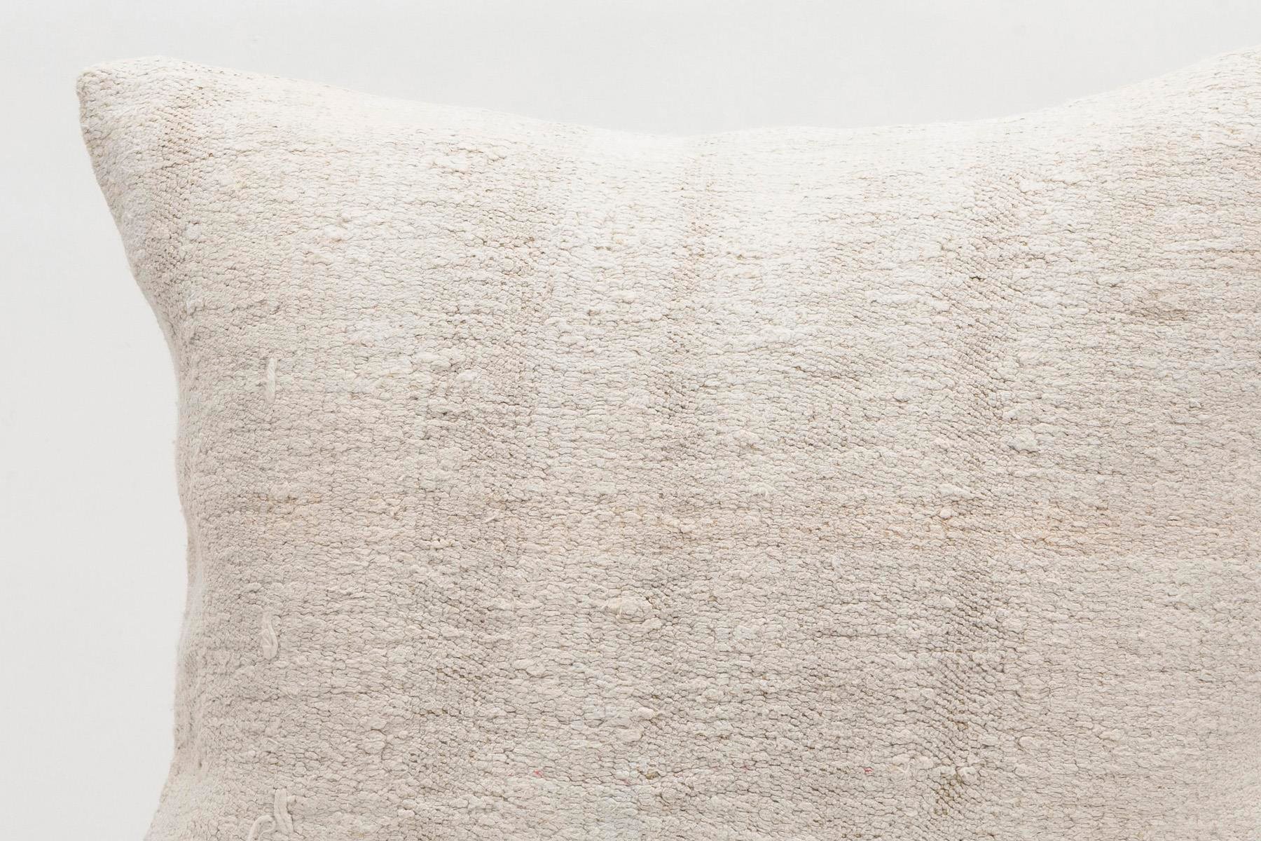 16x16 inches (40x40 cm) Kilim Pillow | KILIM WHOLESALE - Vintage Handmade Pillows - Vintage Handmade Kilim Rugs - It is 100% wool. Artistic and historical rugs. Old handwoven rugs. - Online hand woven rugs and kilim cushions sales. Shipping to a