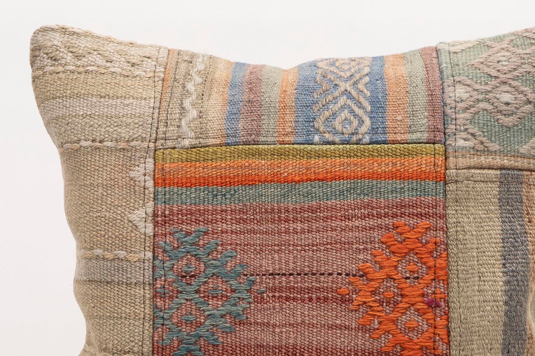16x16 inches (40x40 cm) Kilim Pillow | KILIM WHOLESALE - Vintage Handmade Pillows - Vintage Handmade Kilim Rugs - It is 100% wool. Artistic and historical rugs. Old handwoven rugs. - Online hand woven rugs and kilim cushions sales. Shipping to a