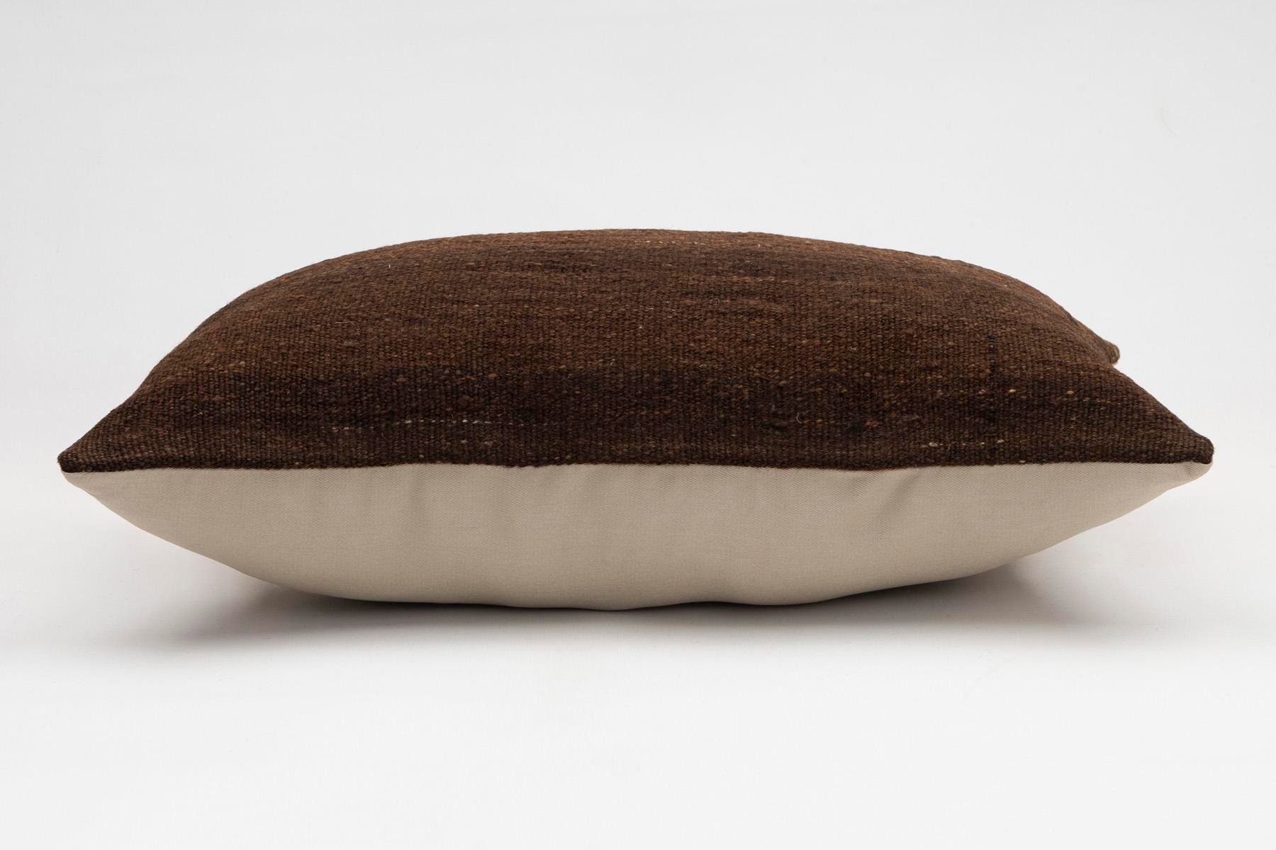 16x24 inches (40x60 cm) Kilim Pillow | KILIM WHOLESALE - Vintage Handmade Pillows - Vintage Handmade Kilim Rugs - It is 100% wool. Artistic and historical rugs. Old handwoven rugs. - Online hand woven rugs and kilim cushions sales. Shipping to a