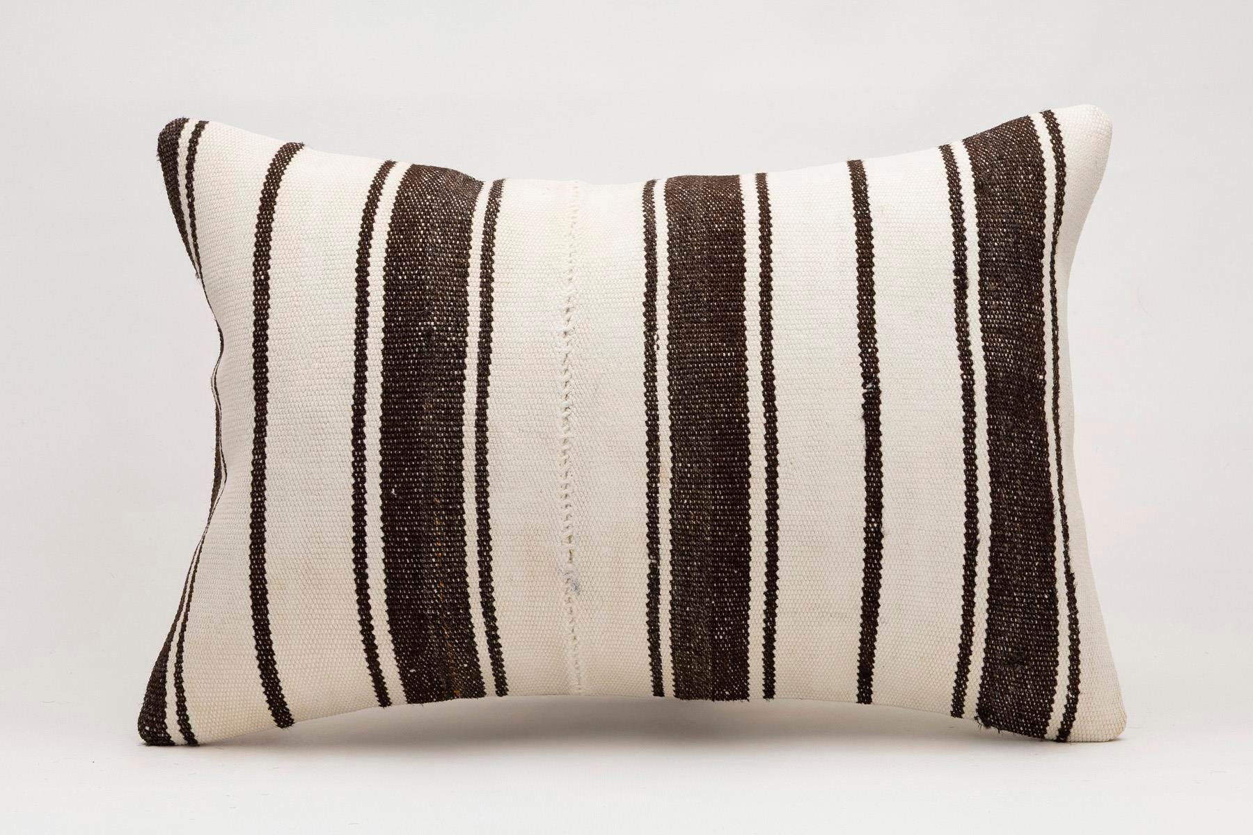 16x24 inches (40x60 cm) Kilim Pillow | KILIM WHOLESALE - Vintage Handmade Pillows - Vintage Handmade Kilim Rugs - It is 100% wool. Artistic and historical rugs. Old handwoven rugs. - Online hand woven rugs and kilim cushions sales. Shipping to a