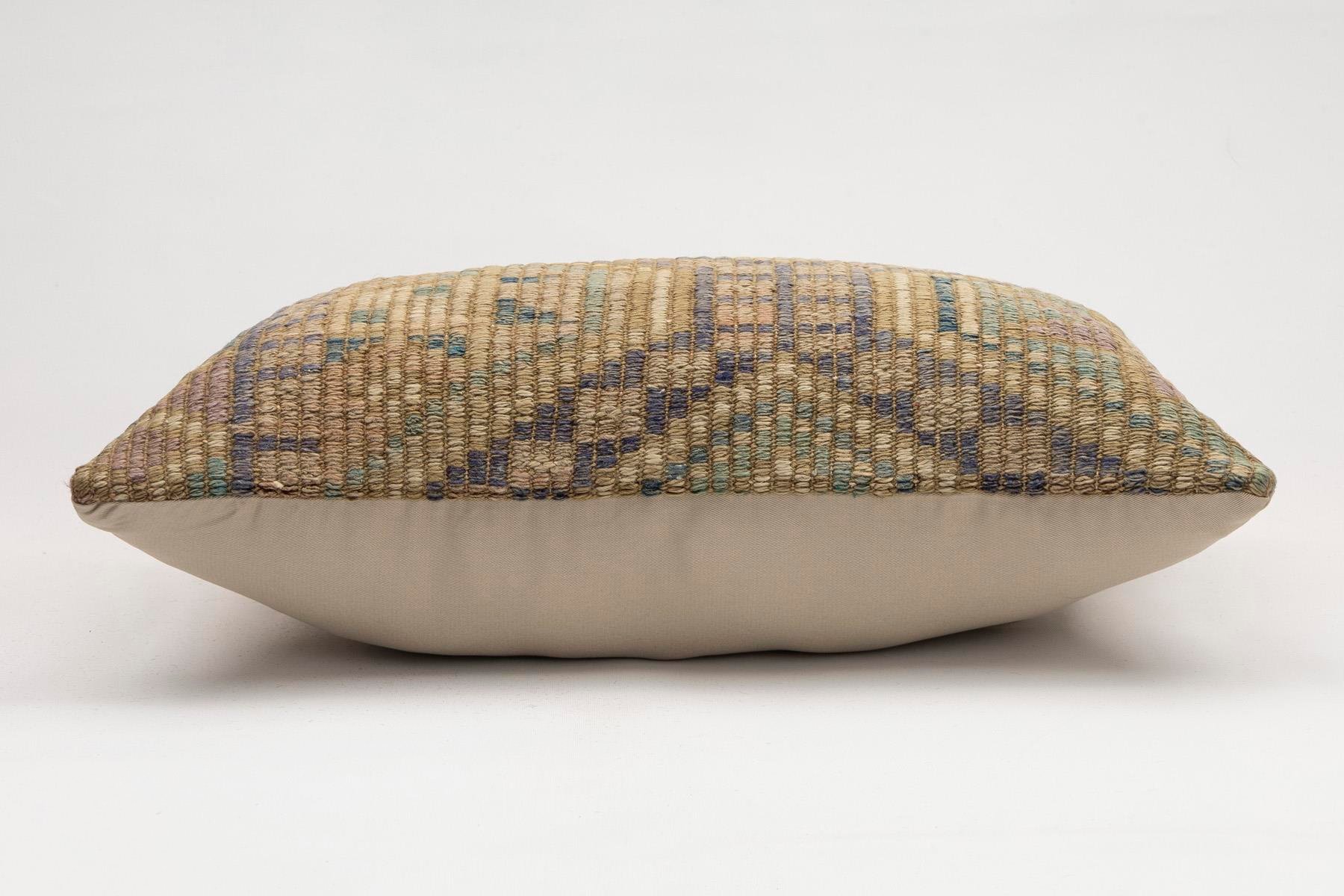 16x24 inches (40x60 cm) Kilim Pillow | KILIM WHOLESALE - Vintage Handmade Pillows - Vintage Handmade Kilim Rugs - It is 100% wool. Artistic and historical rugs. Old handwoven rugs. - Online hand woven rugs and kilim cushions sales. Shipping to a